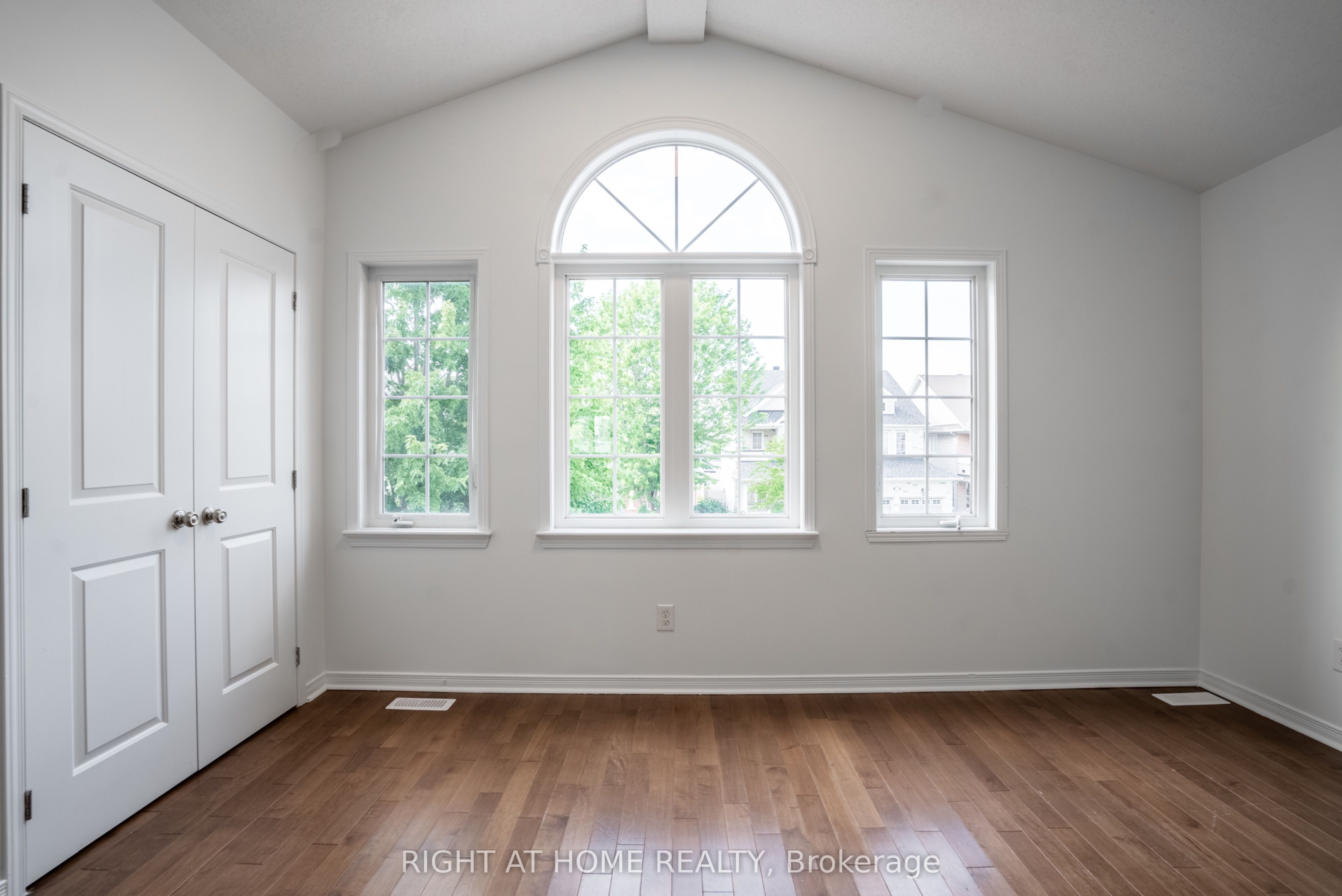106 Sunita Crescent Property Photo 31