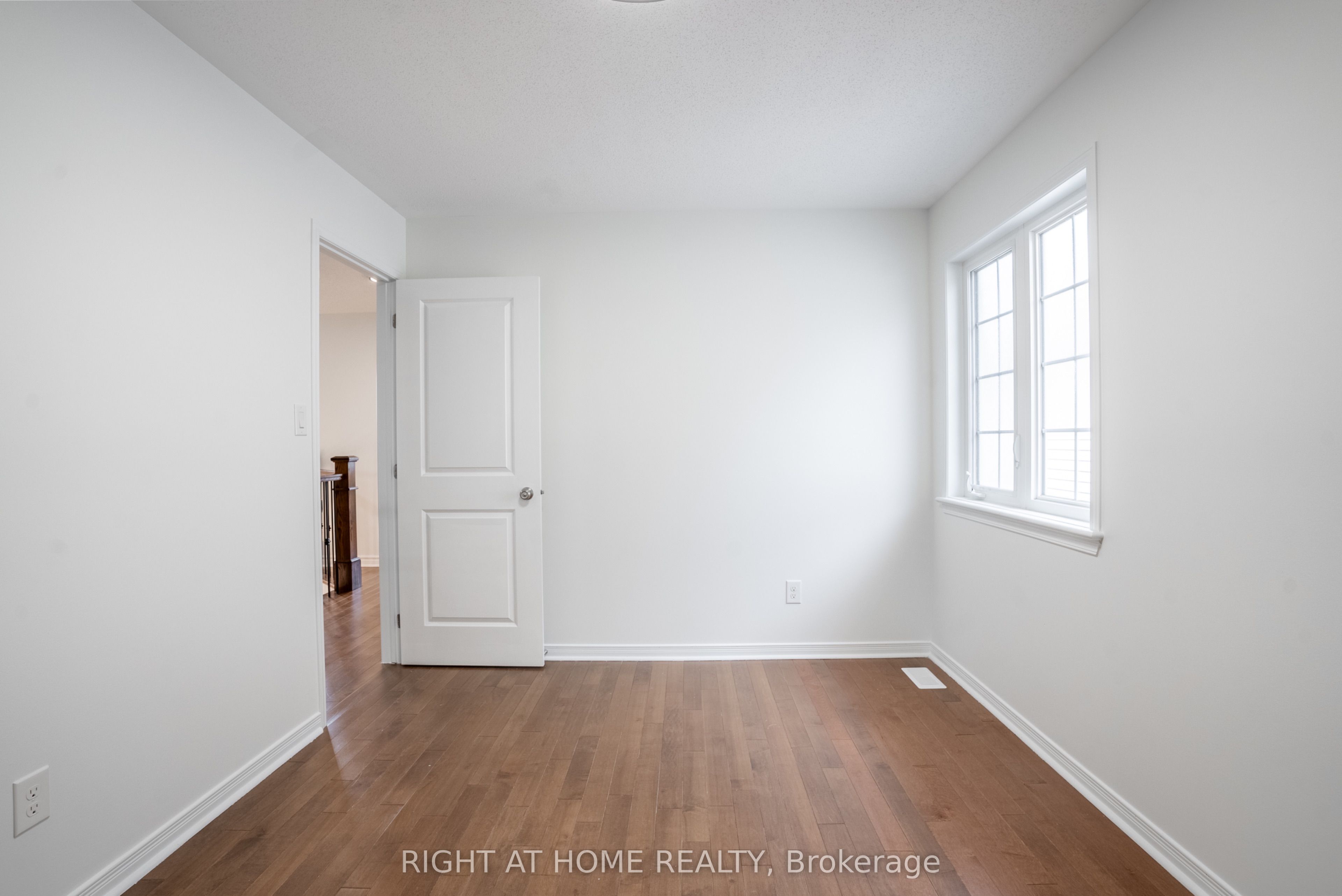 106 Sunita Crescent Property Photo 34