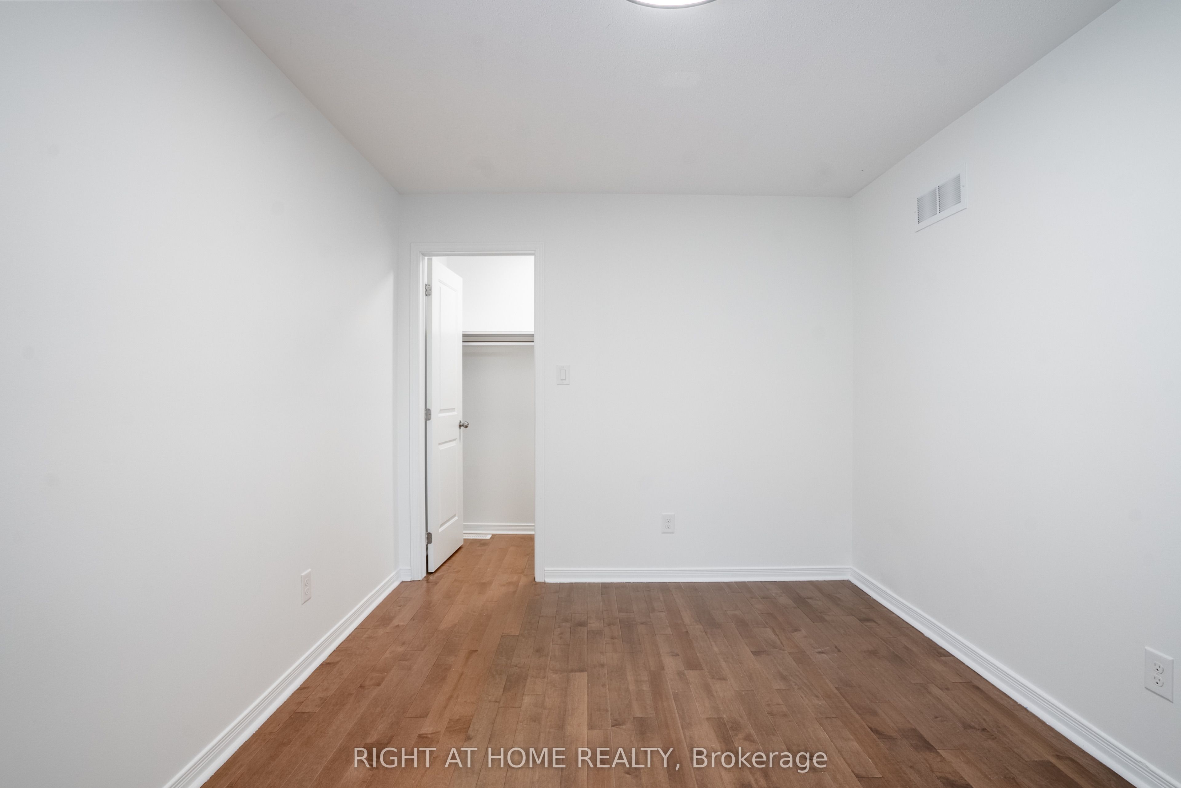 106 Sunita Crescent Property Photo 35