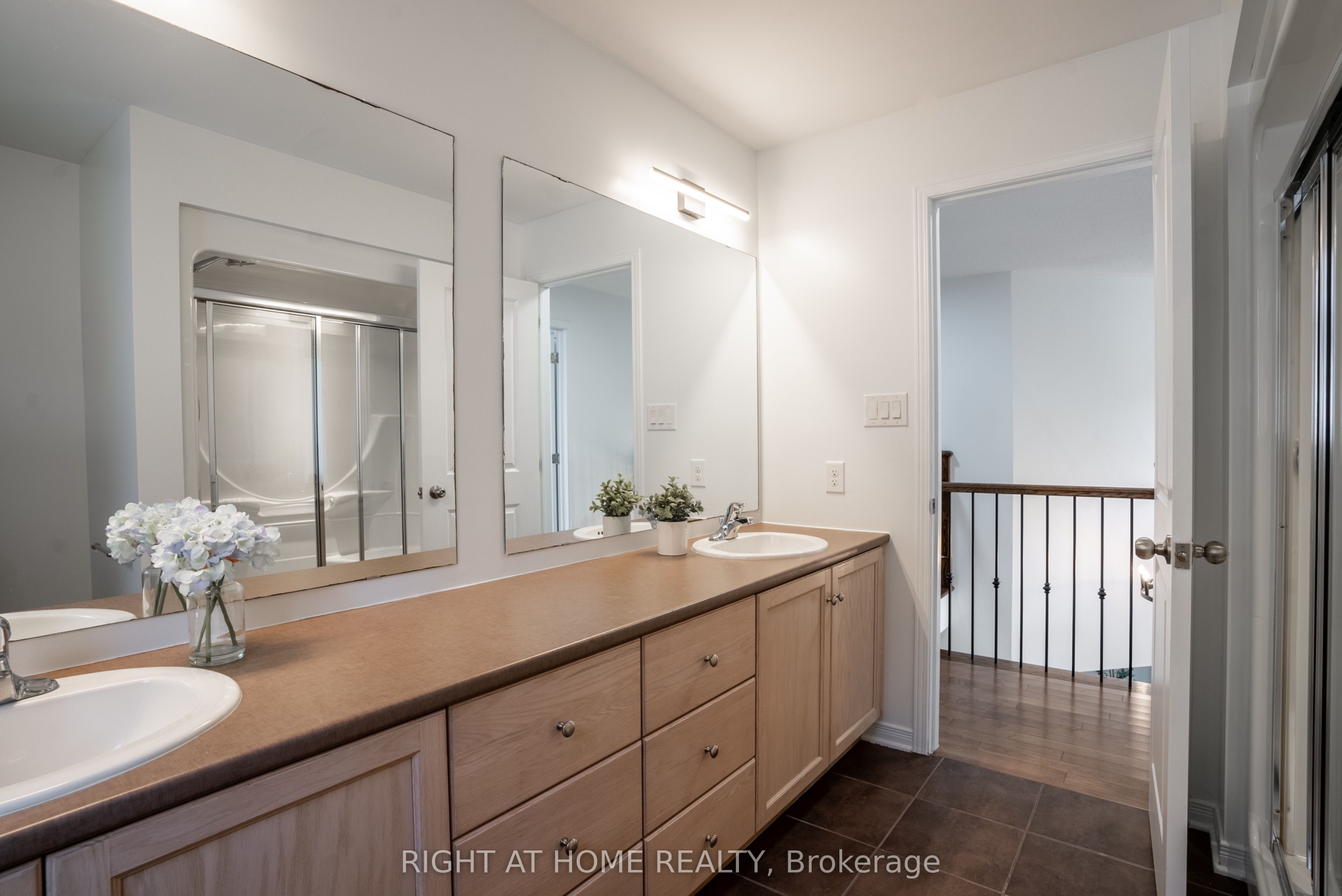 106 Sunita Crescent Property Photo 37