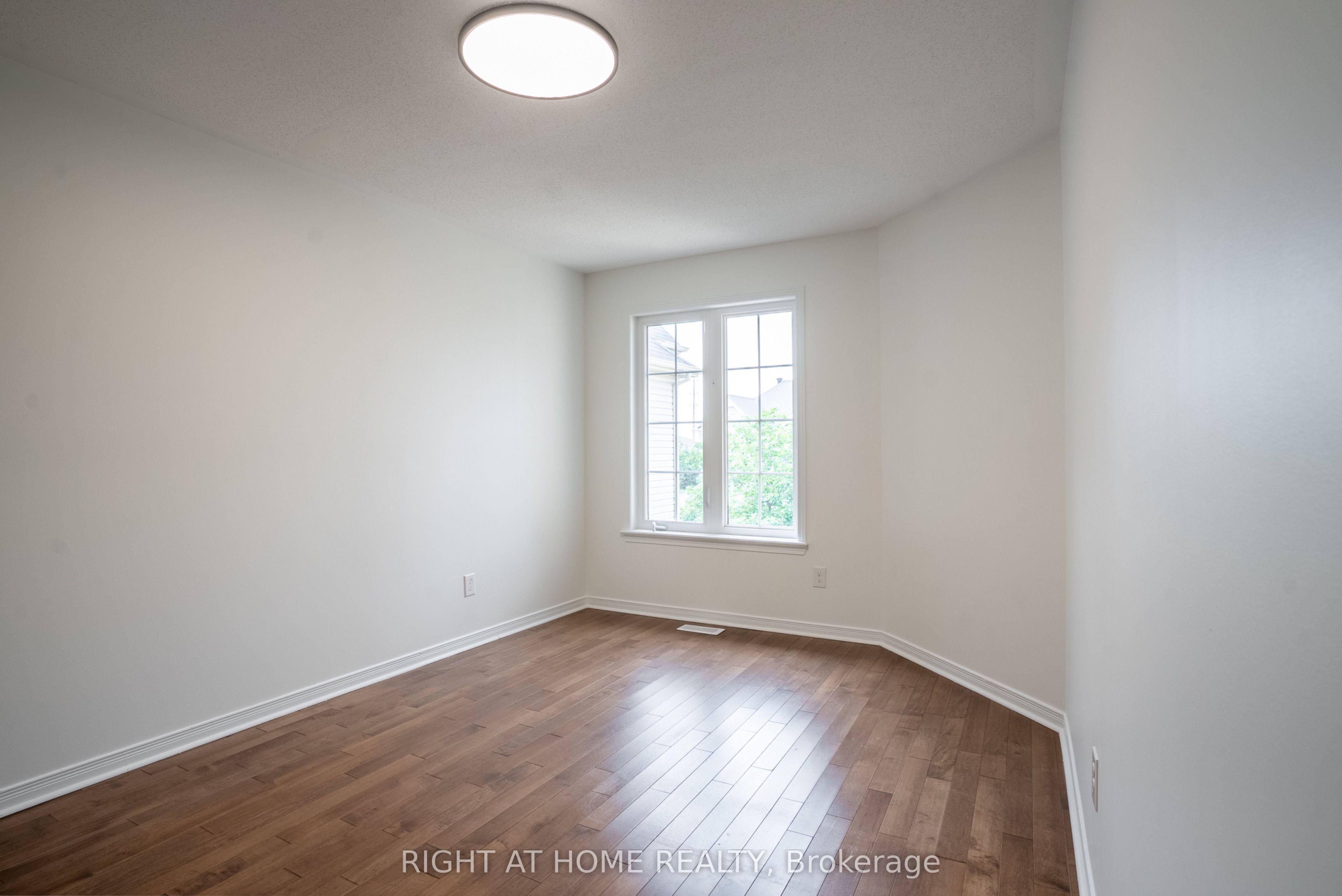 106 Sunita Crescent Property Photo 42