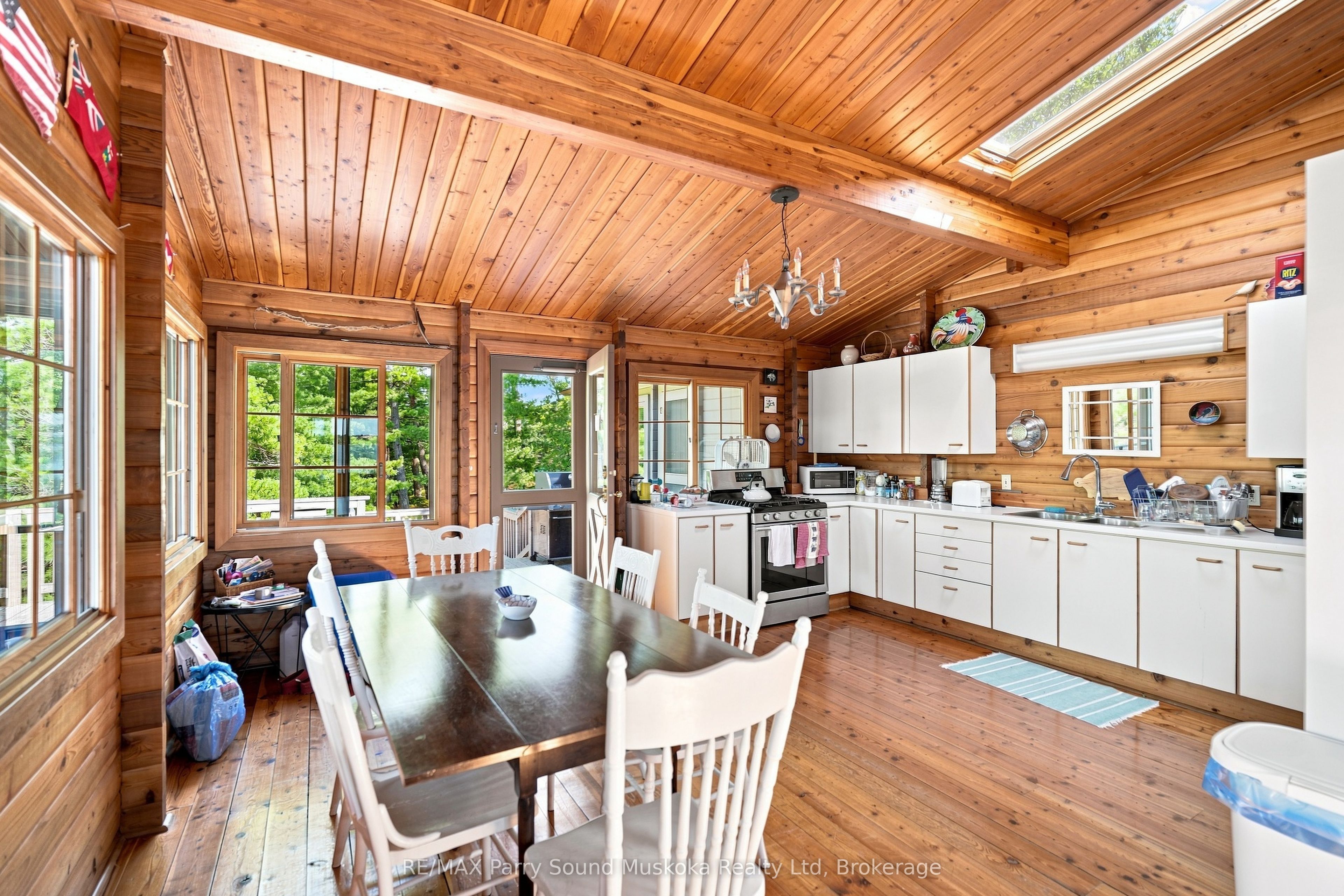 87 Island Island Property Photo 13