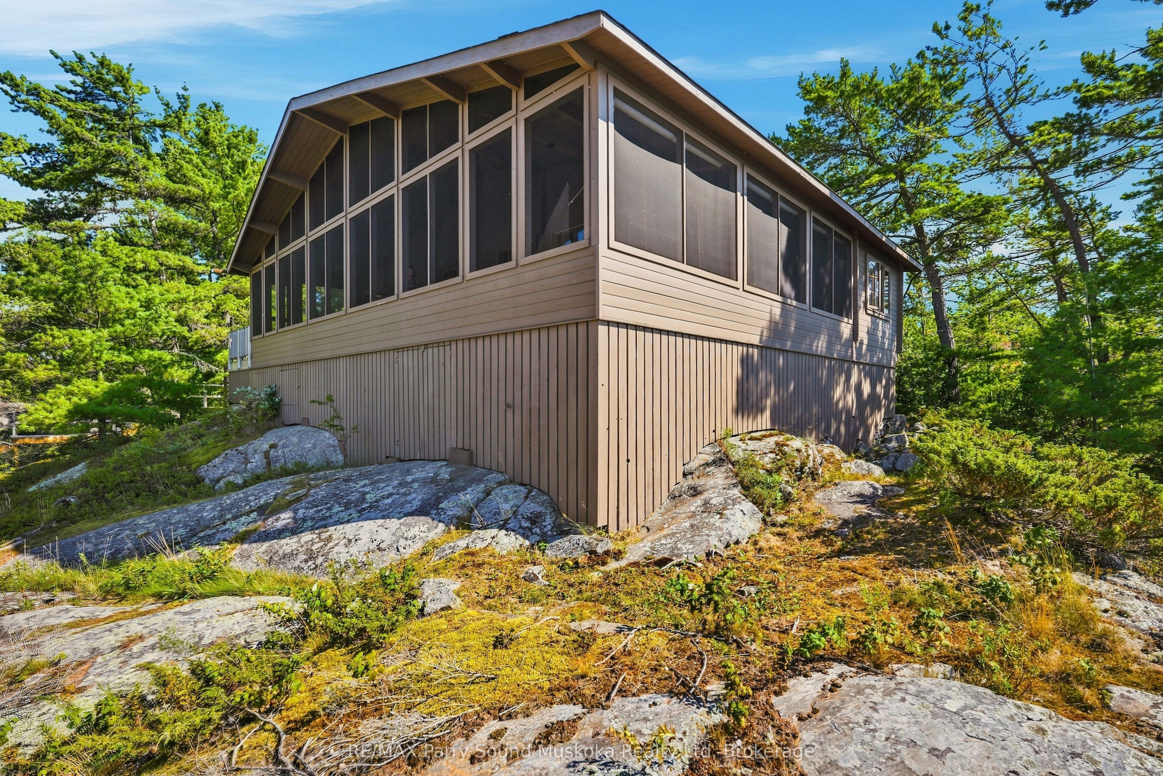 87 Island Island Property Photo 32