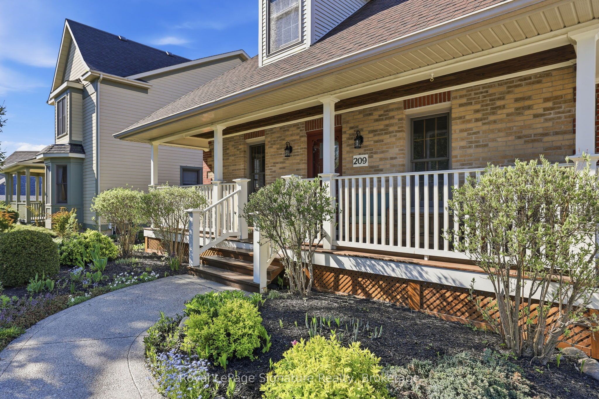 209 Summerhill Road Property Photo 3