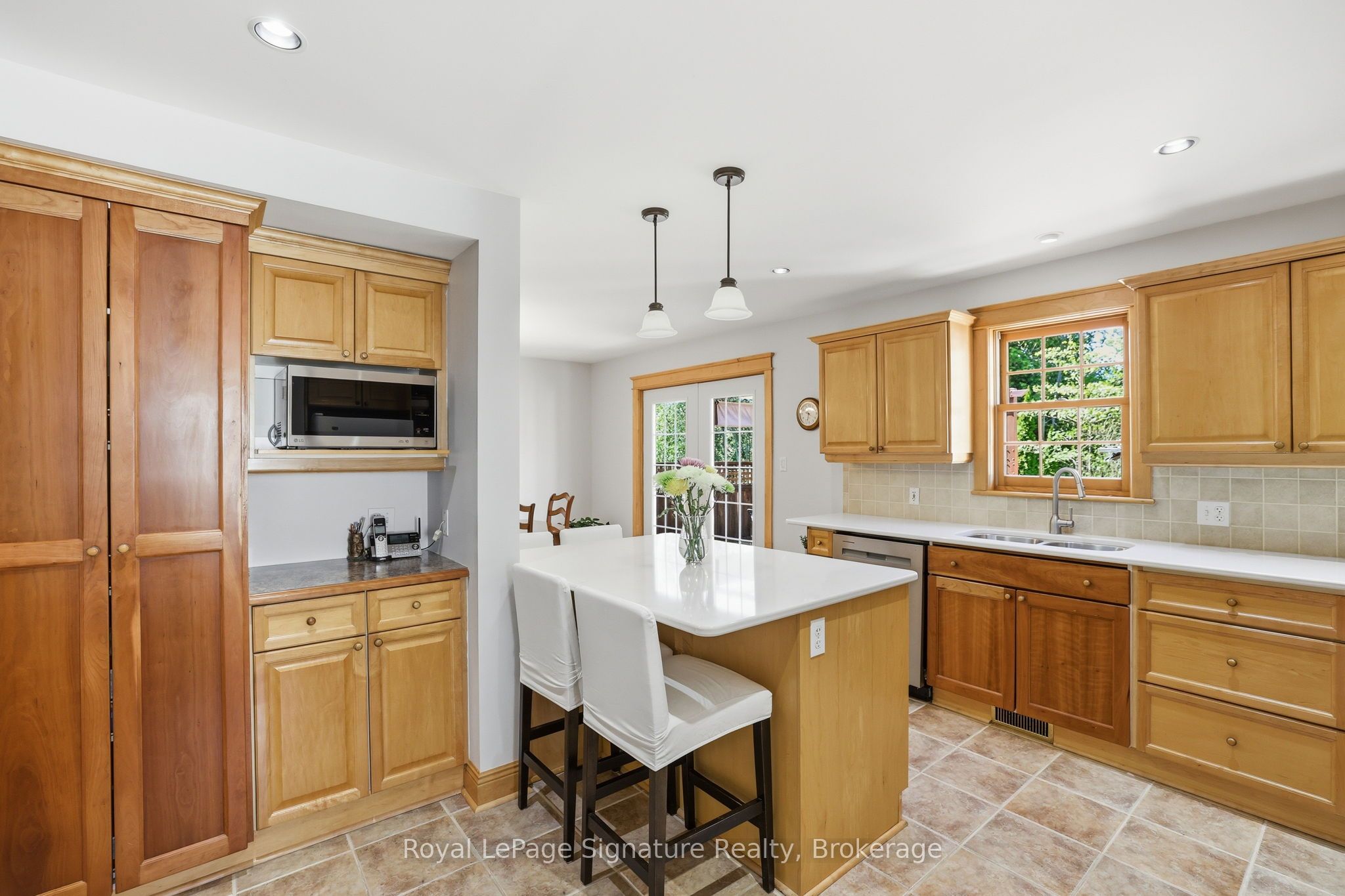 209 Summerhill Road Property Photo 13