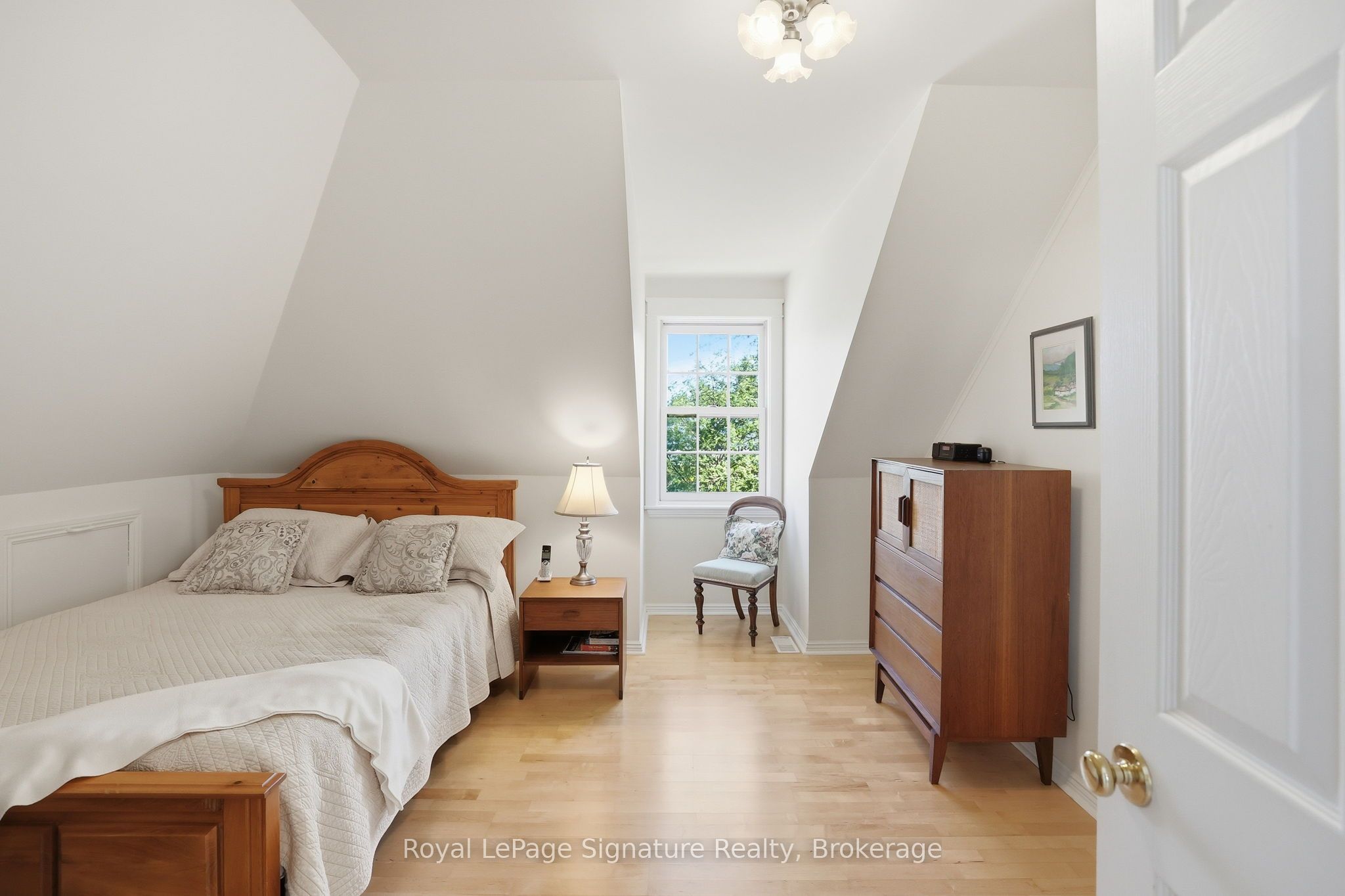209 Summerhill Road Property Photo 17