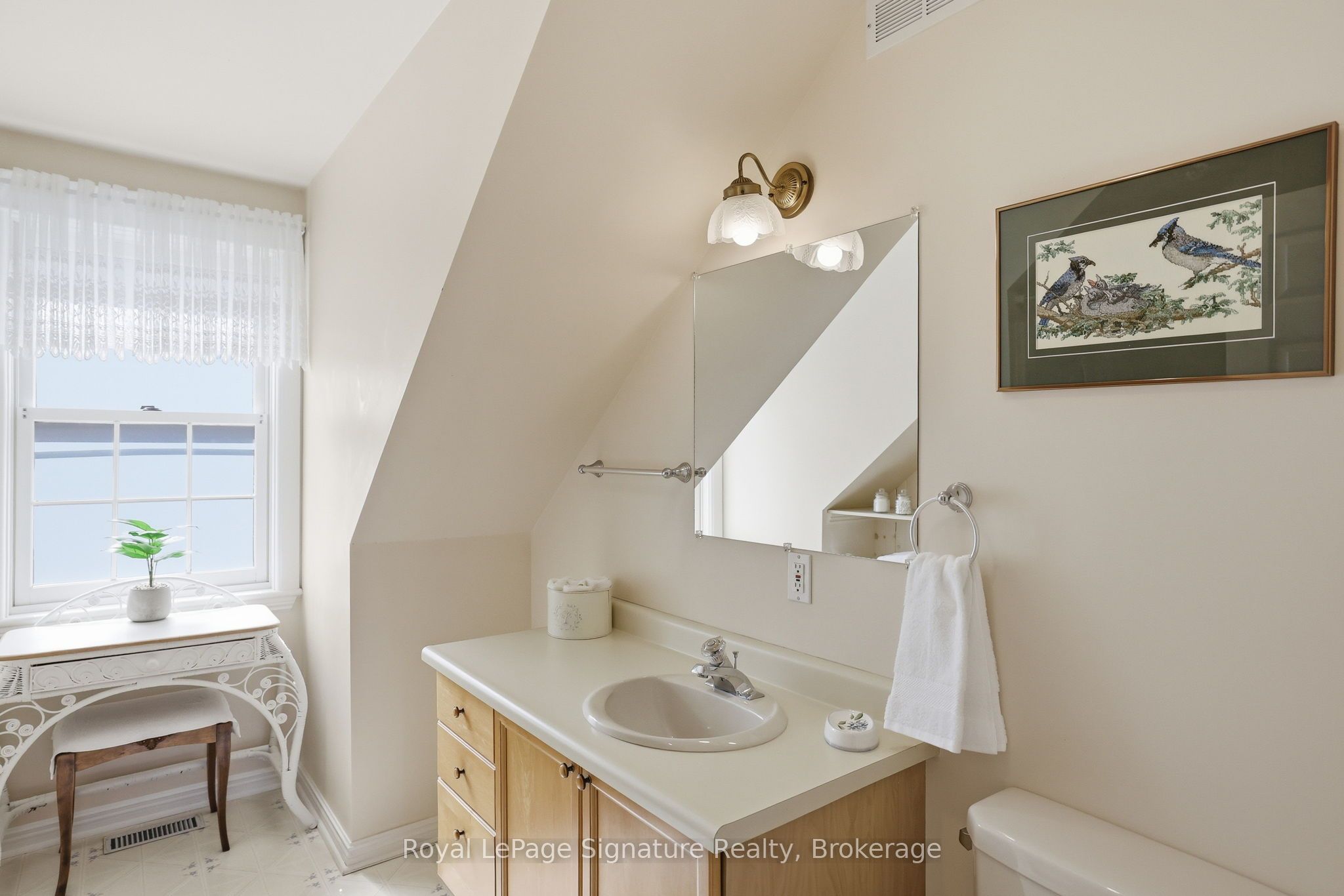 209 Summerhill Road Property Photo 22