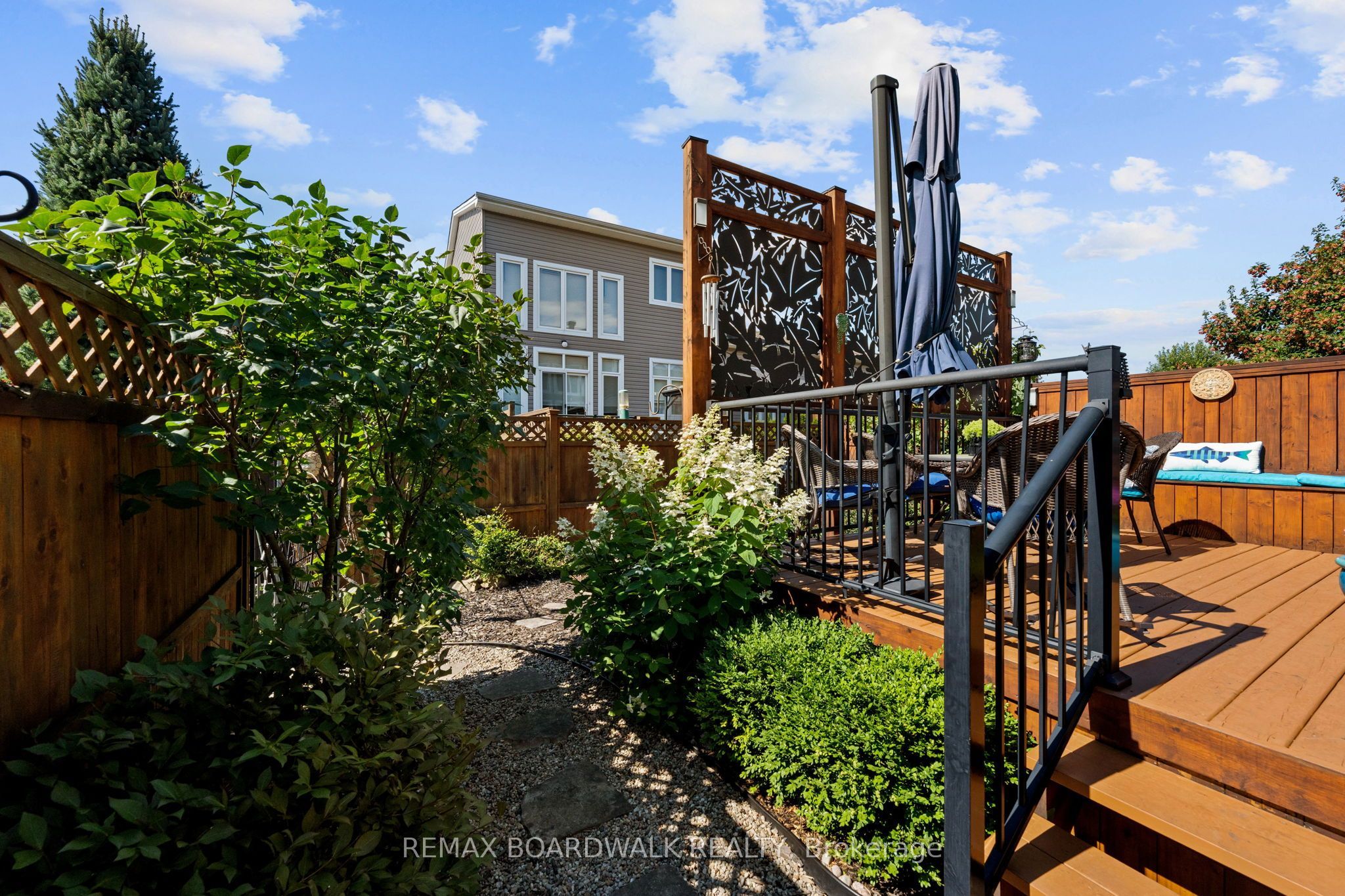 147 Oxford Street W Property Photo 45