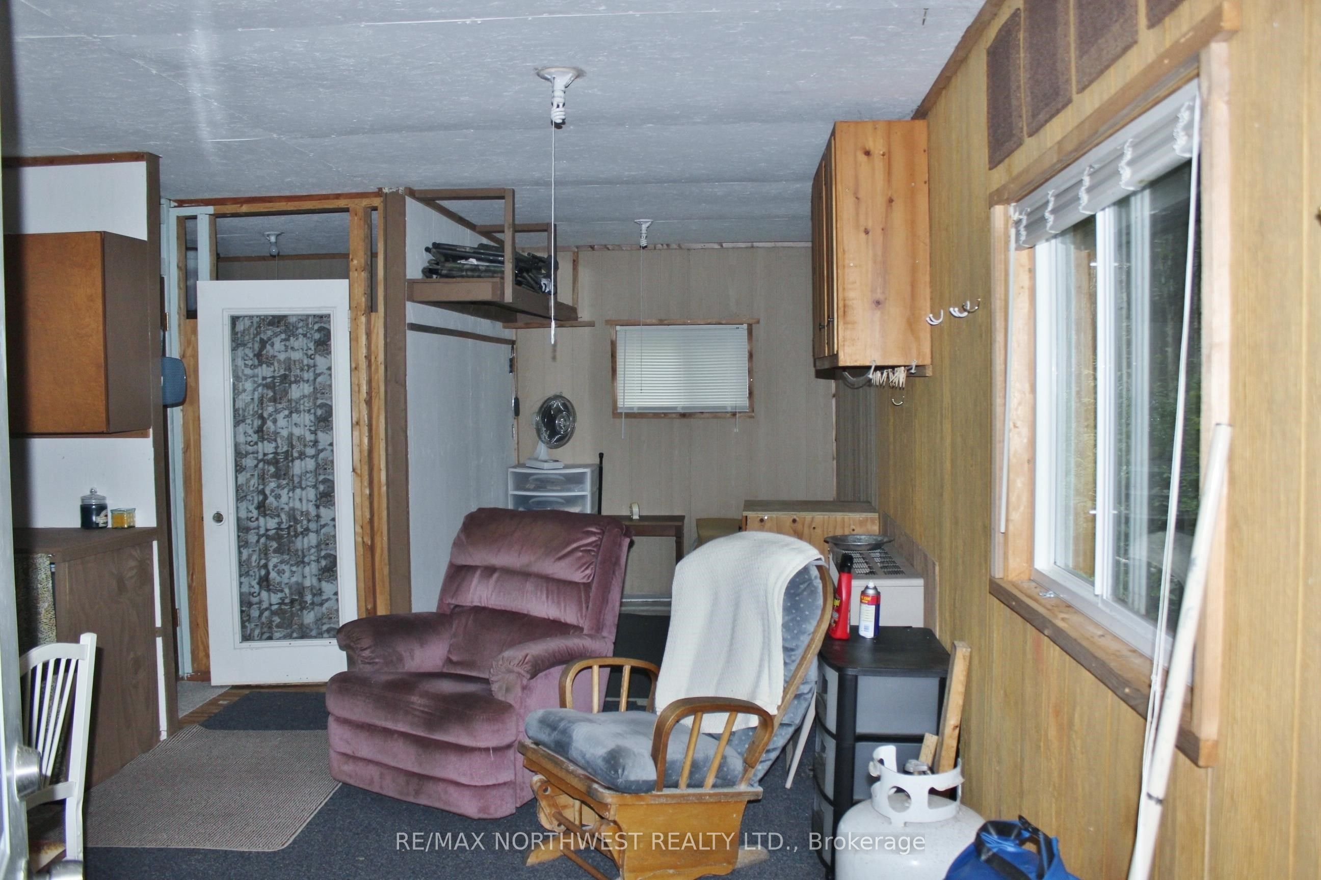 402 Andrews Rd Property Photo 11