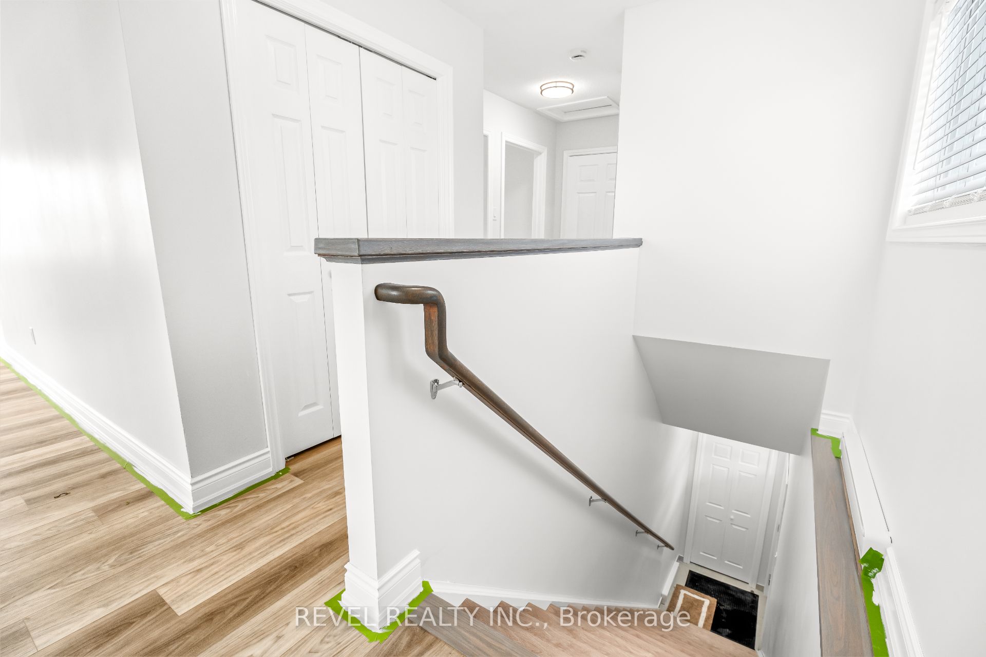 204 E Samuelson Street E Property Photo 12