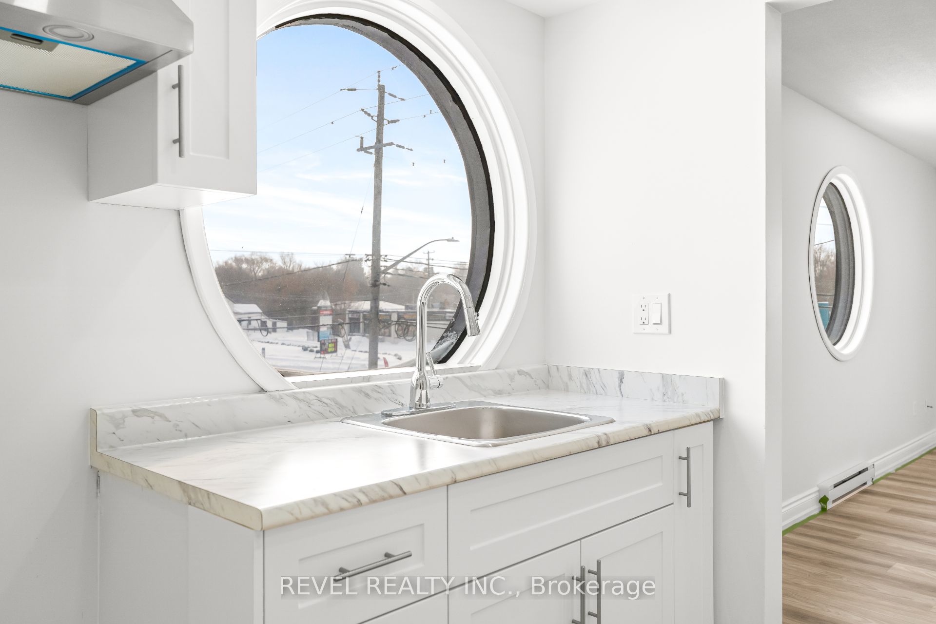 204 E Samuelson Street E Property Photo 14