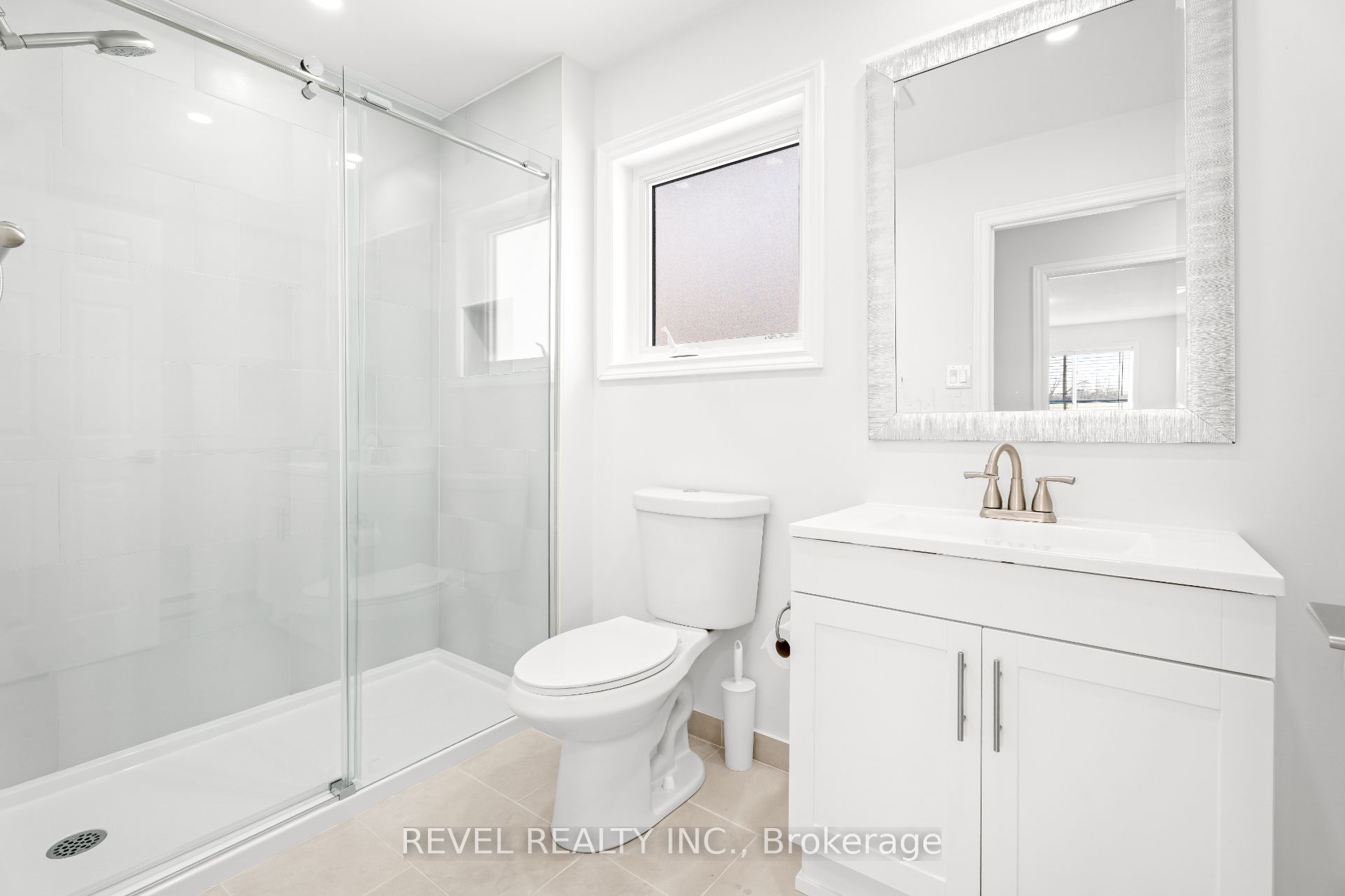204 E Samuelson Street E Property Photo 17
