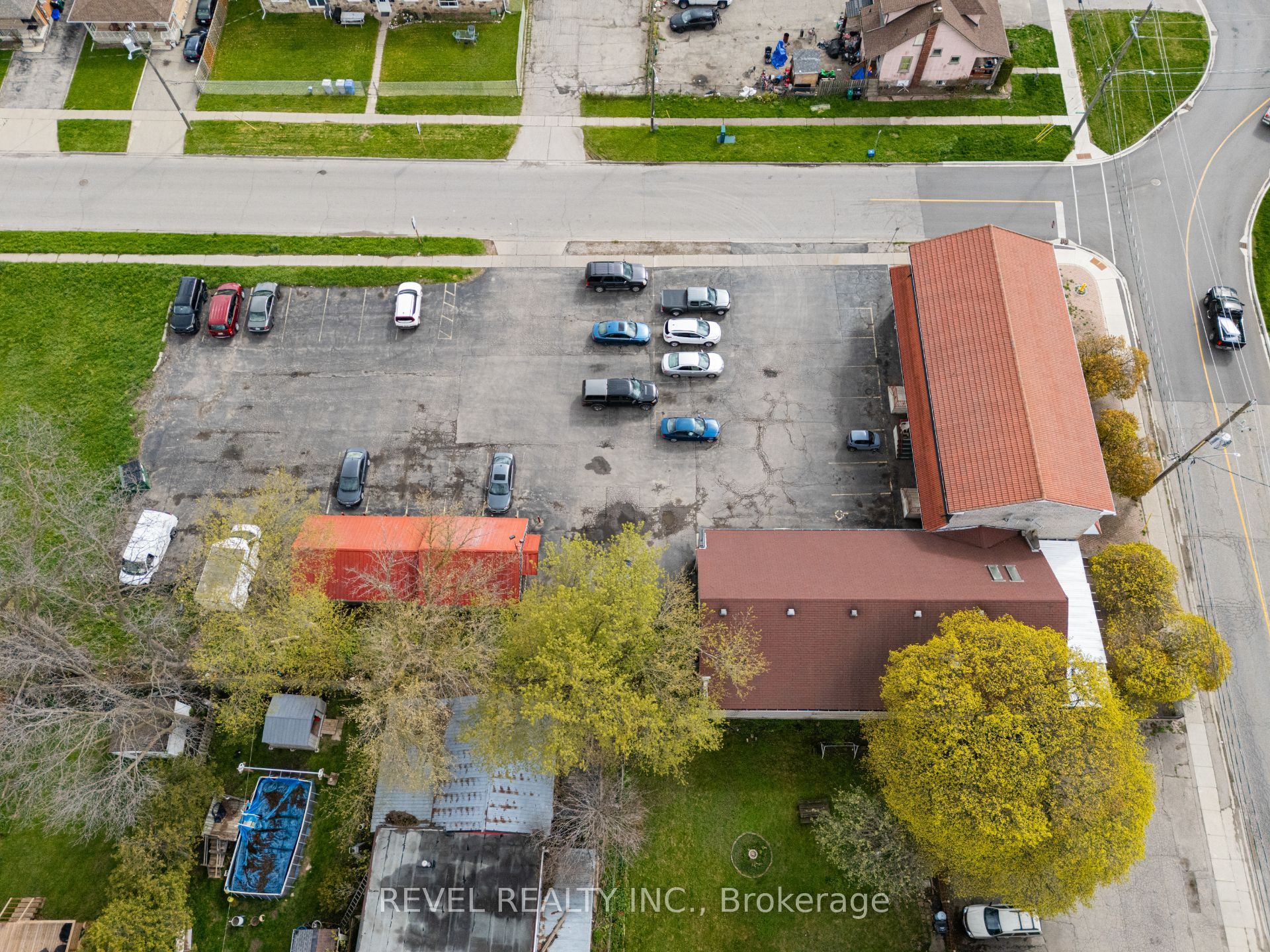 204 E Samuelson Street E Property Photo 18