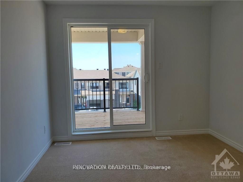719 Rouncey Road Property Photo 8