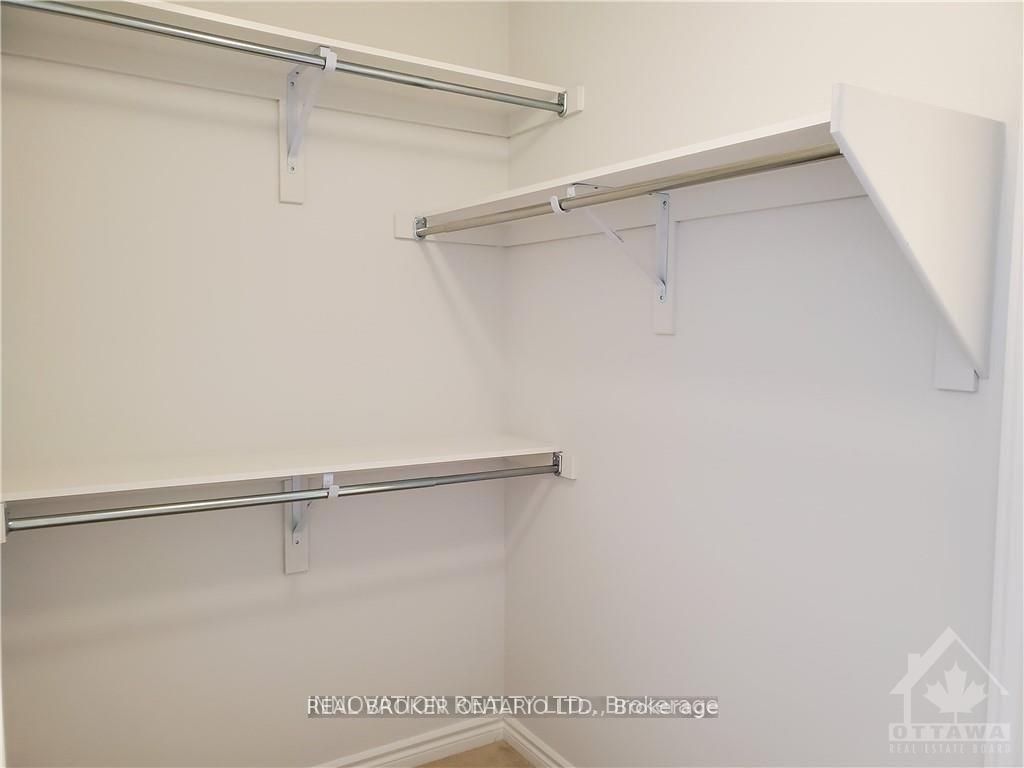 719 Rouncey Road Property Photo 9