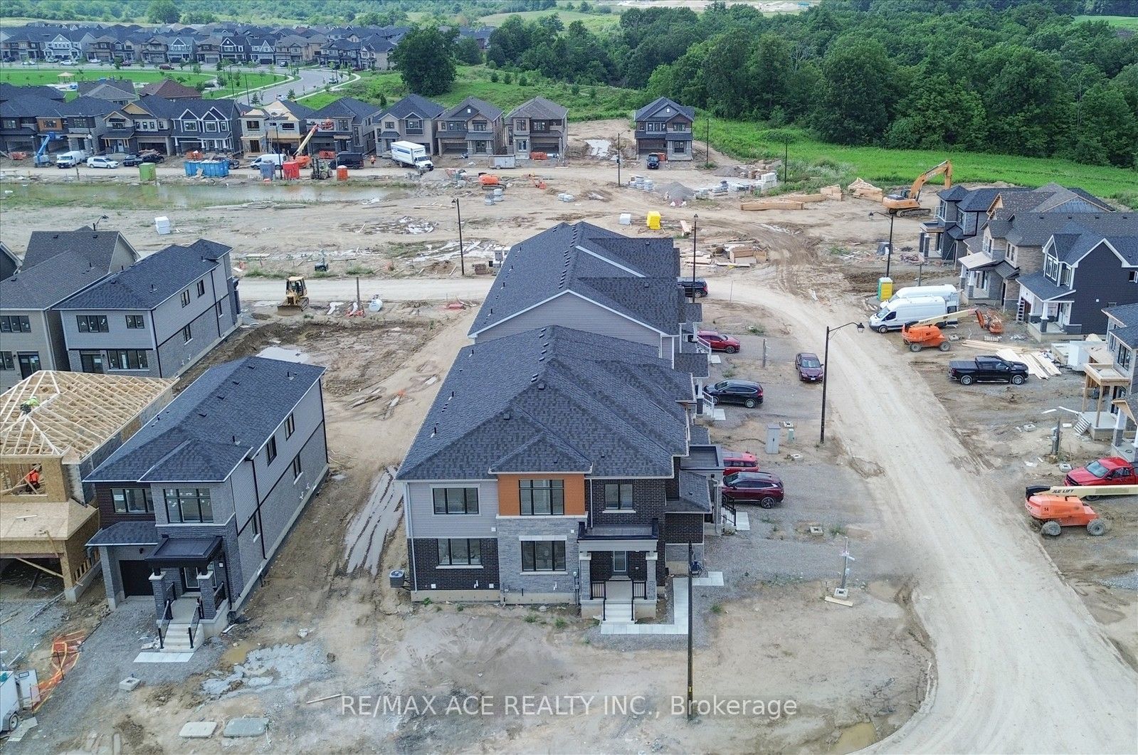 45 International Drive Property Photo 8