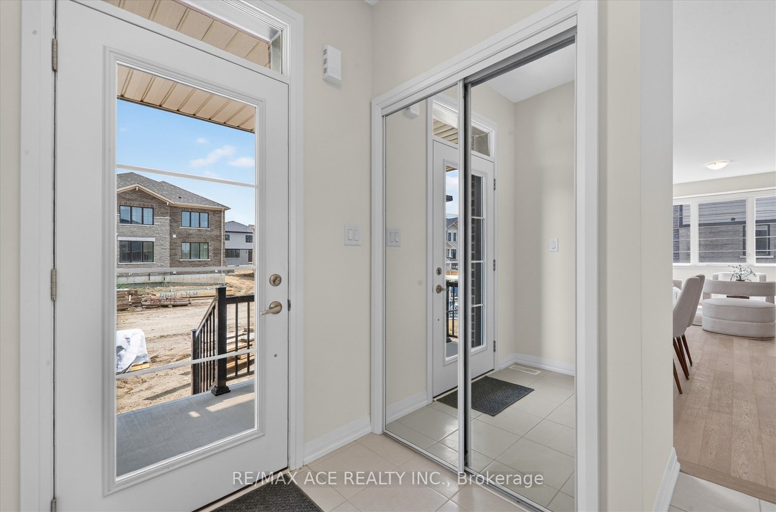 45 International Drive Property Photo 10