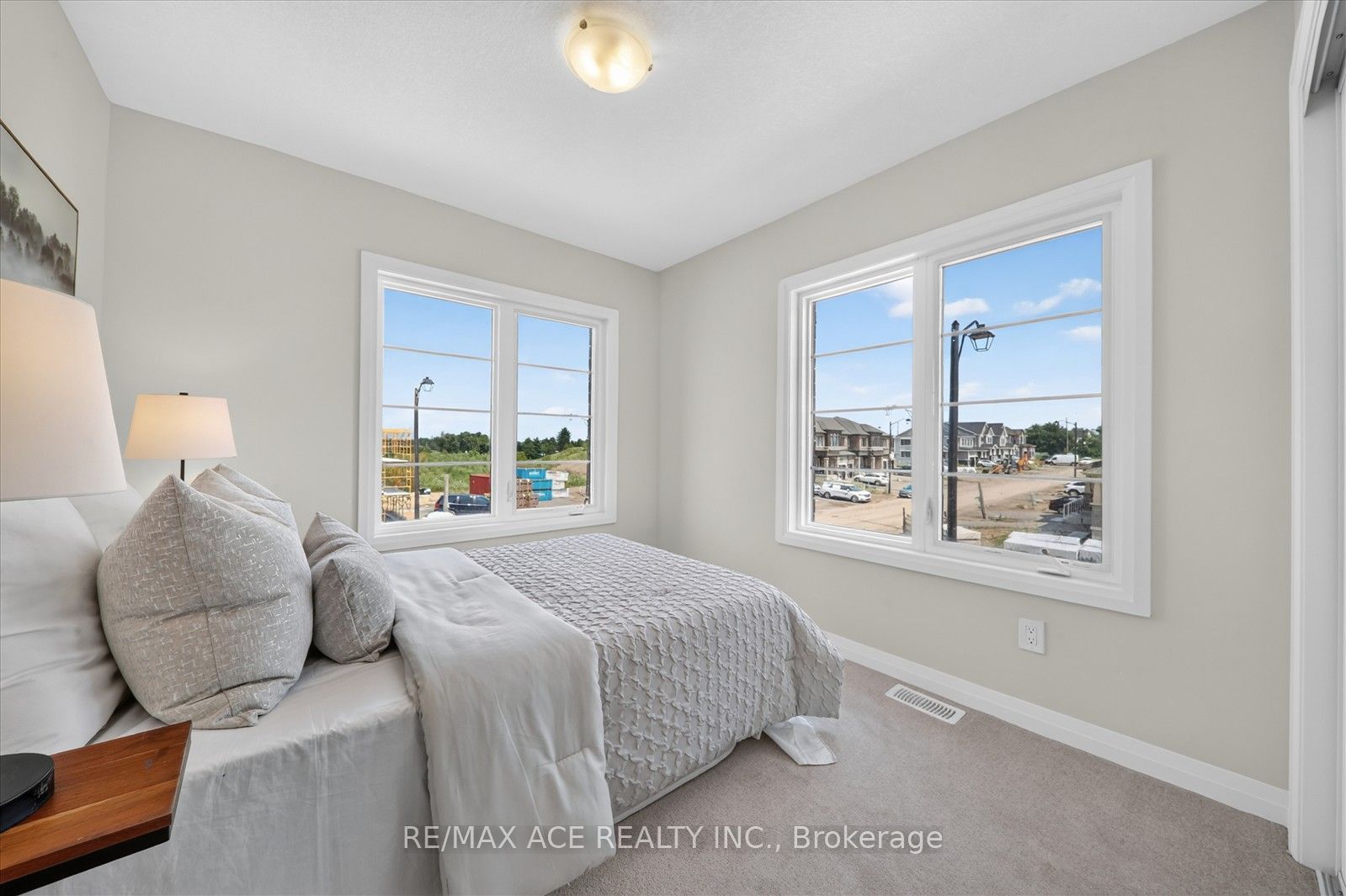45 International Drive Property Photo 29