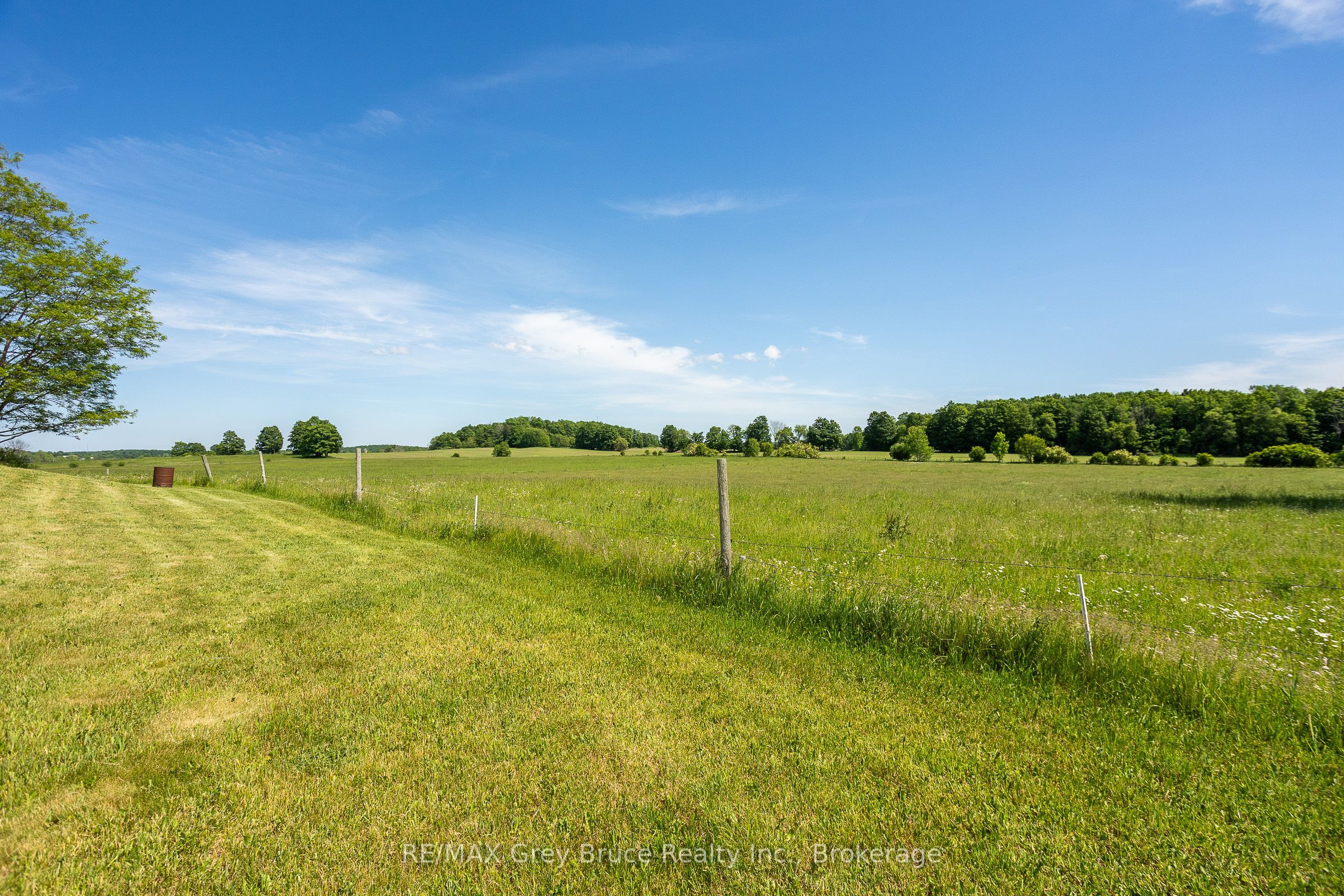 122152 Sideroad 12 Property Photo 45