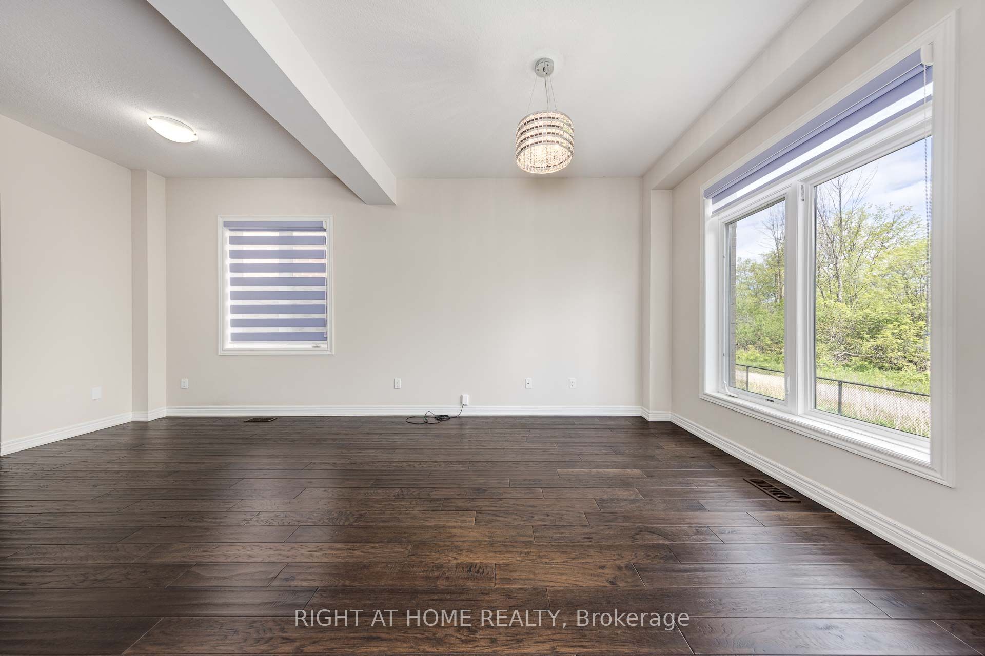 71 Southshore Crescent Property Photo 15