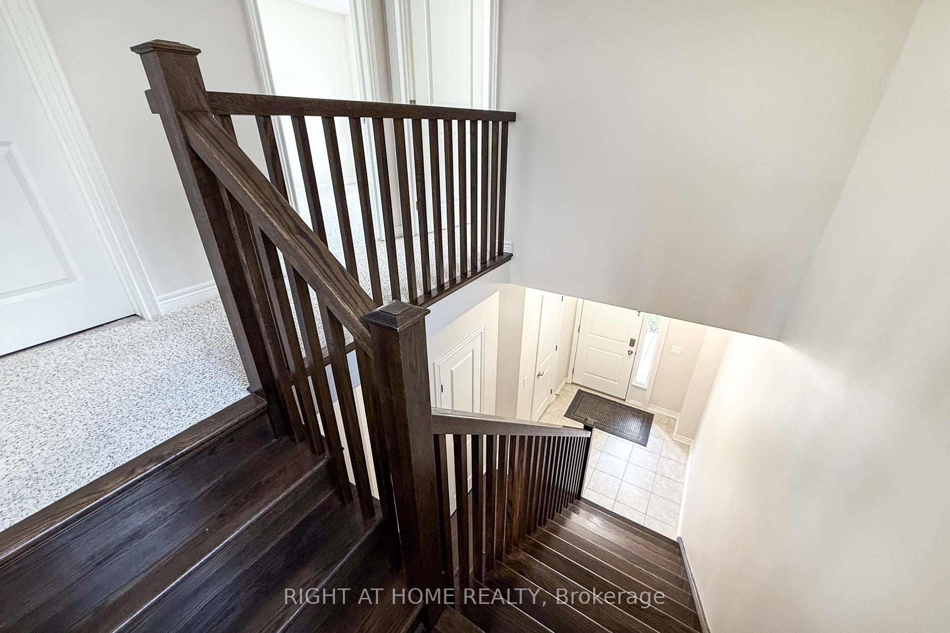 71 Southshore Crescent Property Photo 19