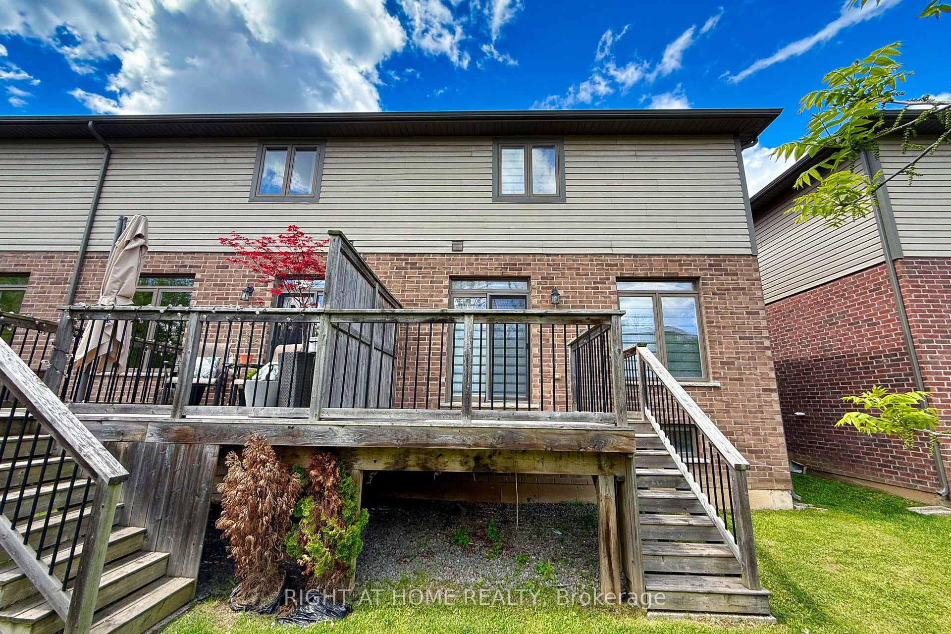 71 Southshore Crescent Property Photo 36