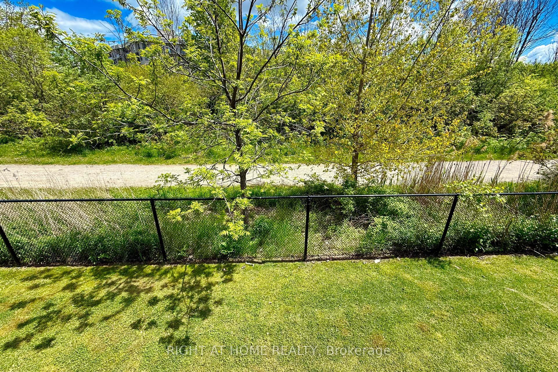 71 Southshore Crescent Property Photo 40