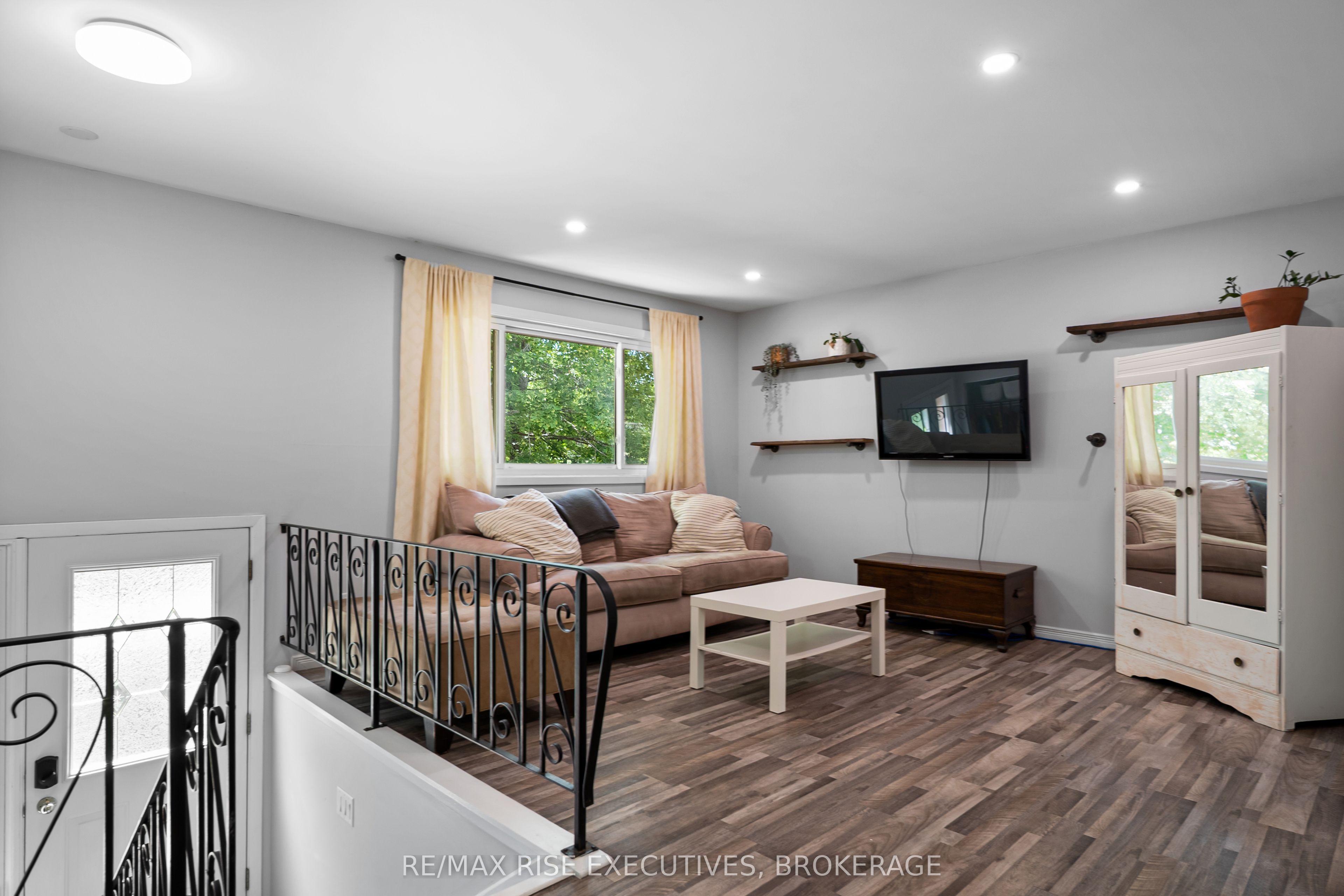 3326 Van Order Road Property Photo 5