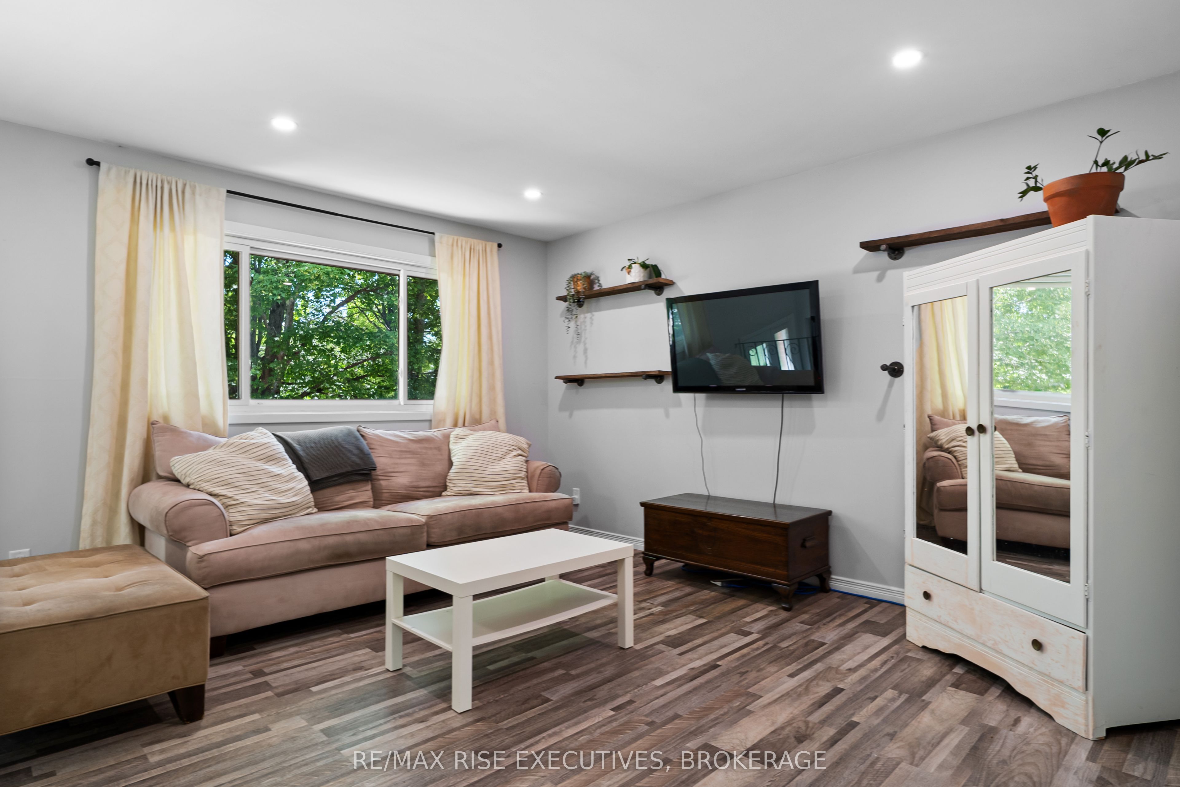 3326 Van Order Road Property Photo 6