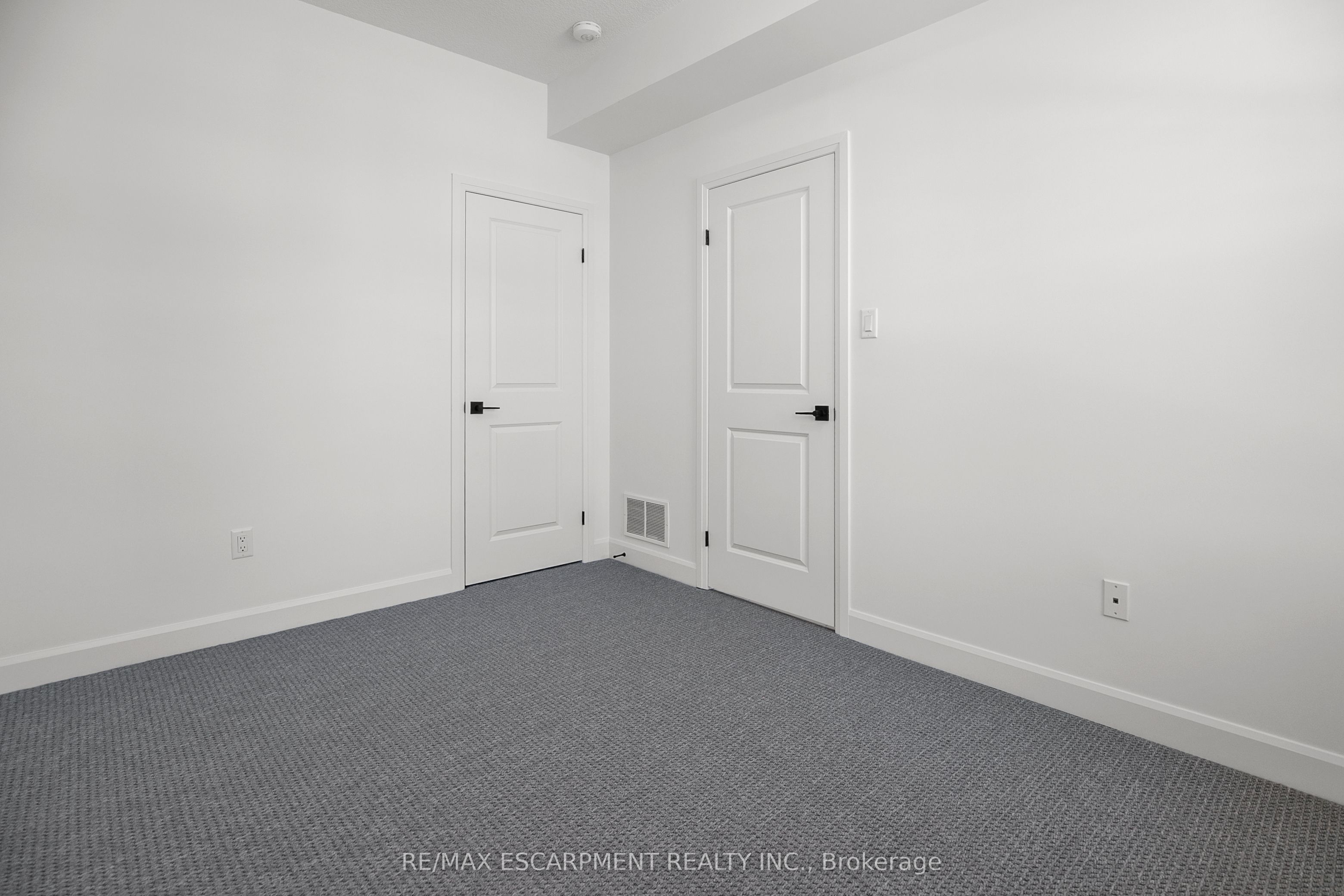 26 Beachwalk Crescent Property Photo 10
