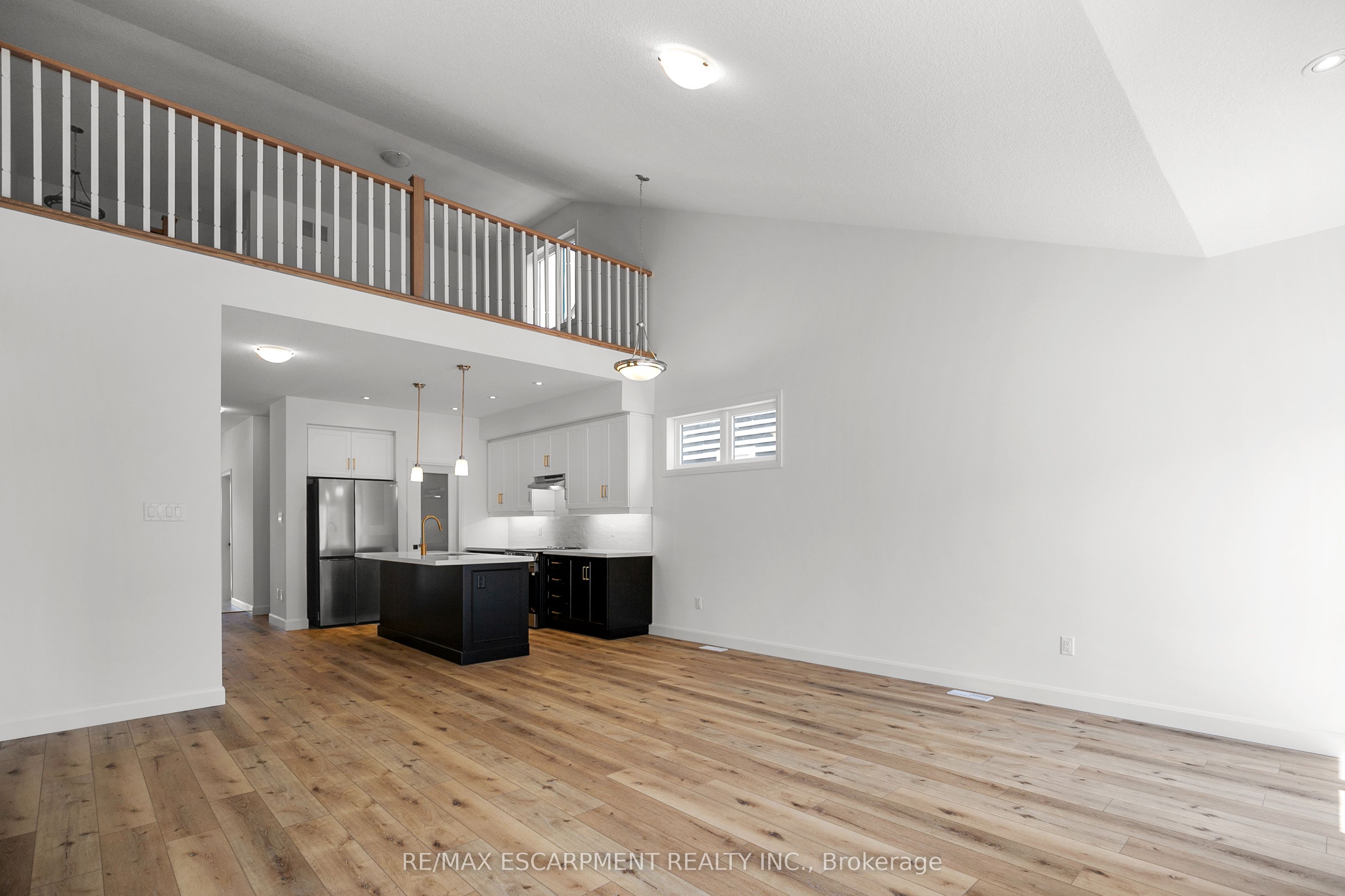 26 Beachwalk Crescent Property Photo 18