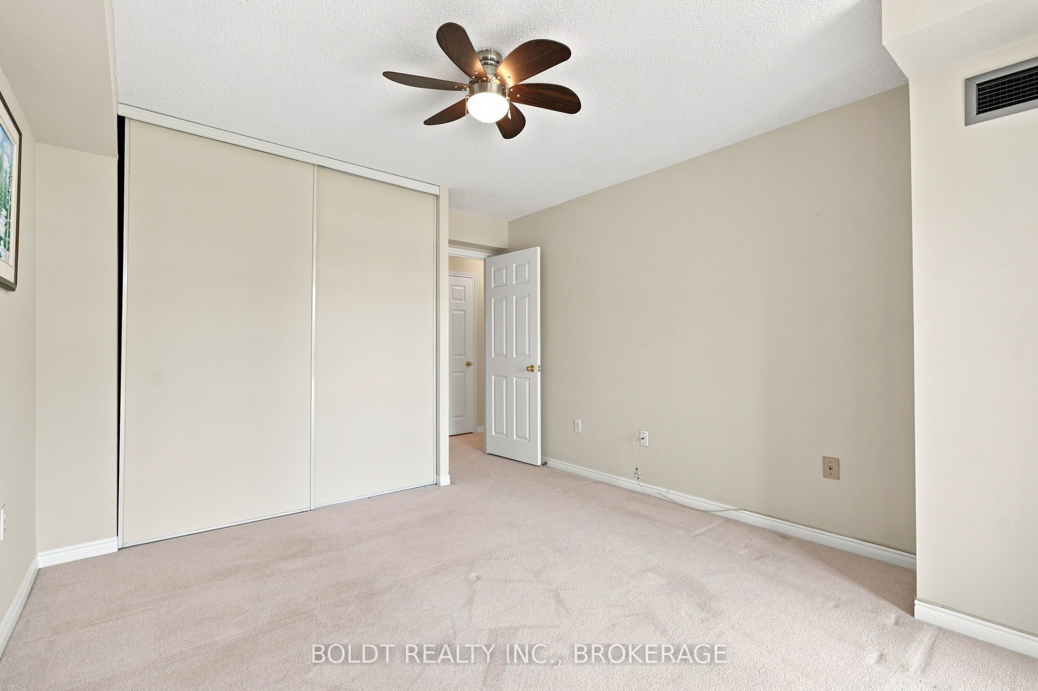 162 Martindale Road 306 Property Photo 26