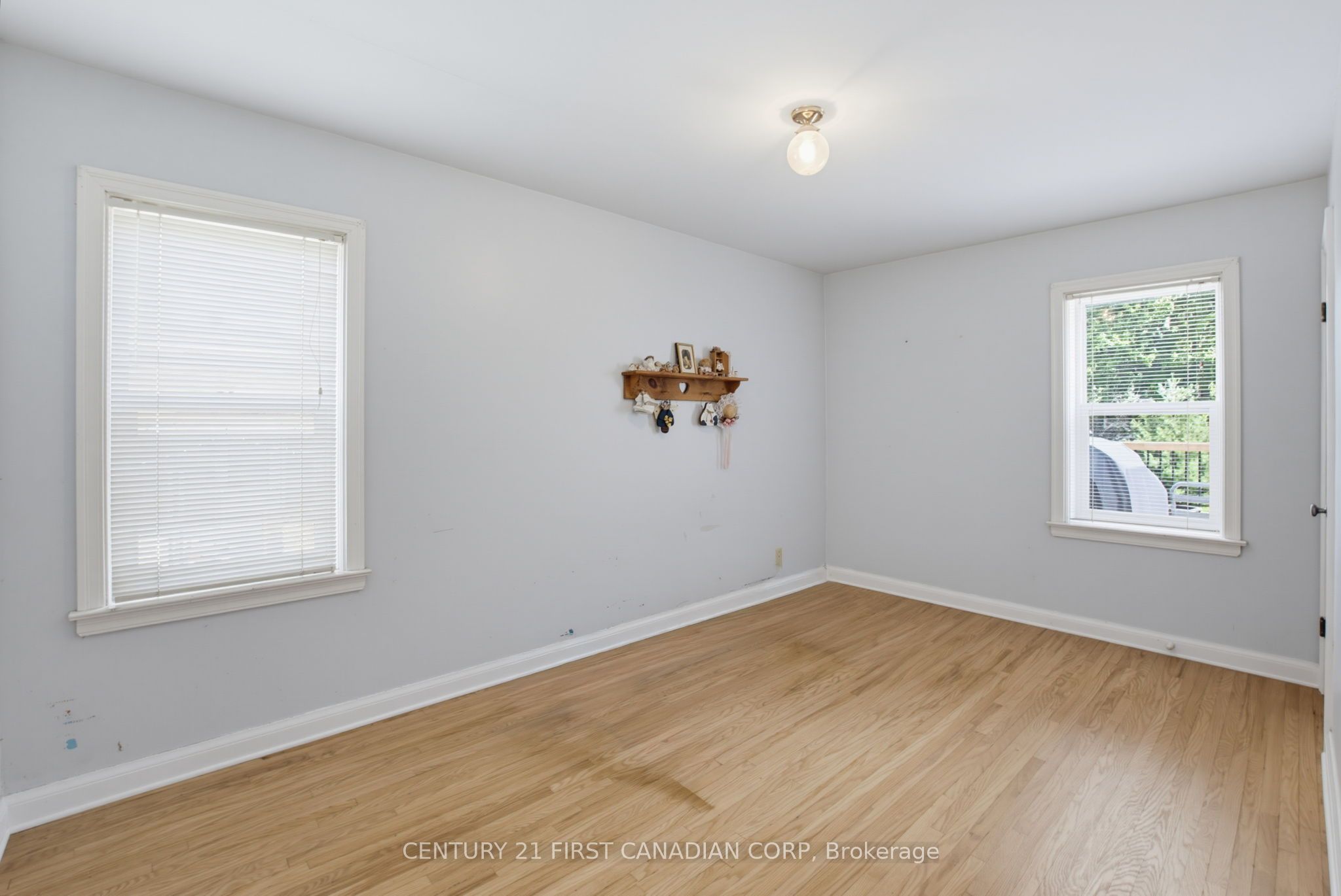 444 Forest Lawn Avenue Property Photo 8