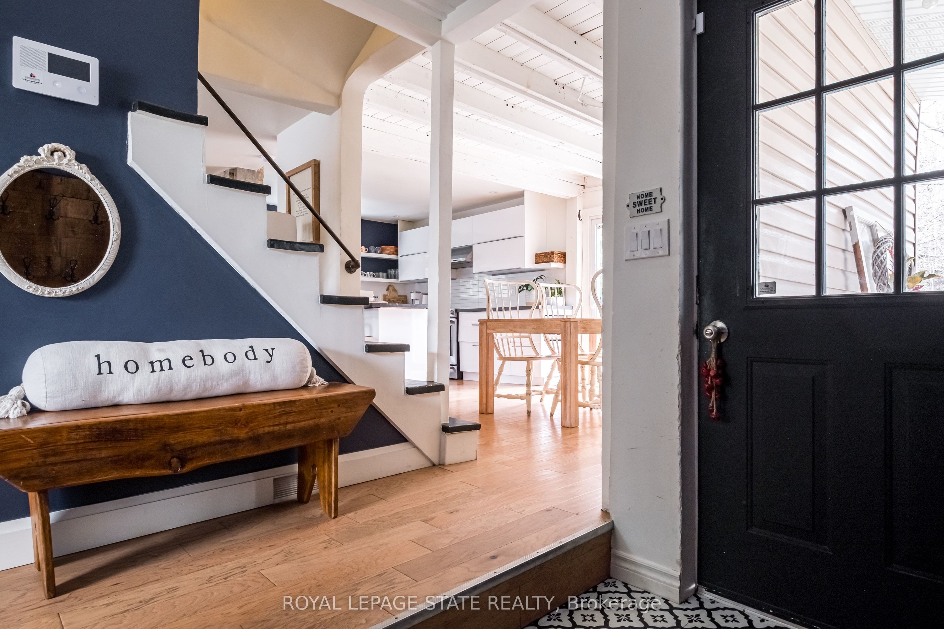 39 Park Street E Property Photo 18