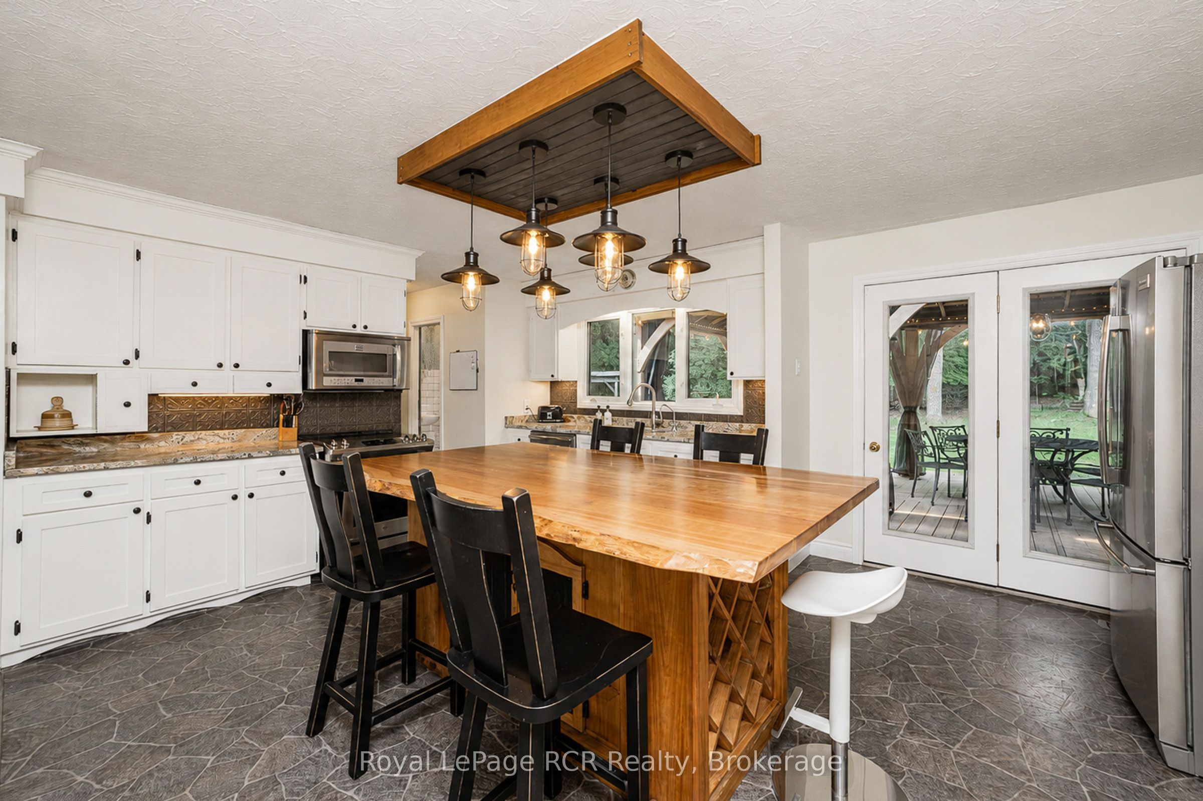 172376 Sideroad 25 Property Photo 16