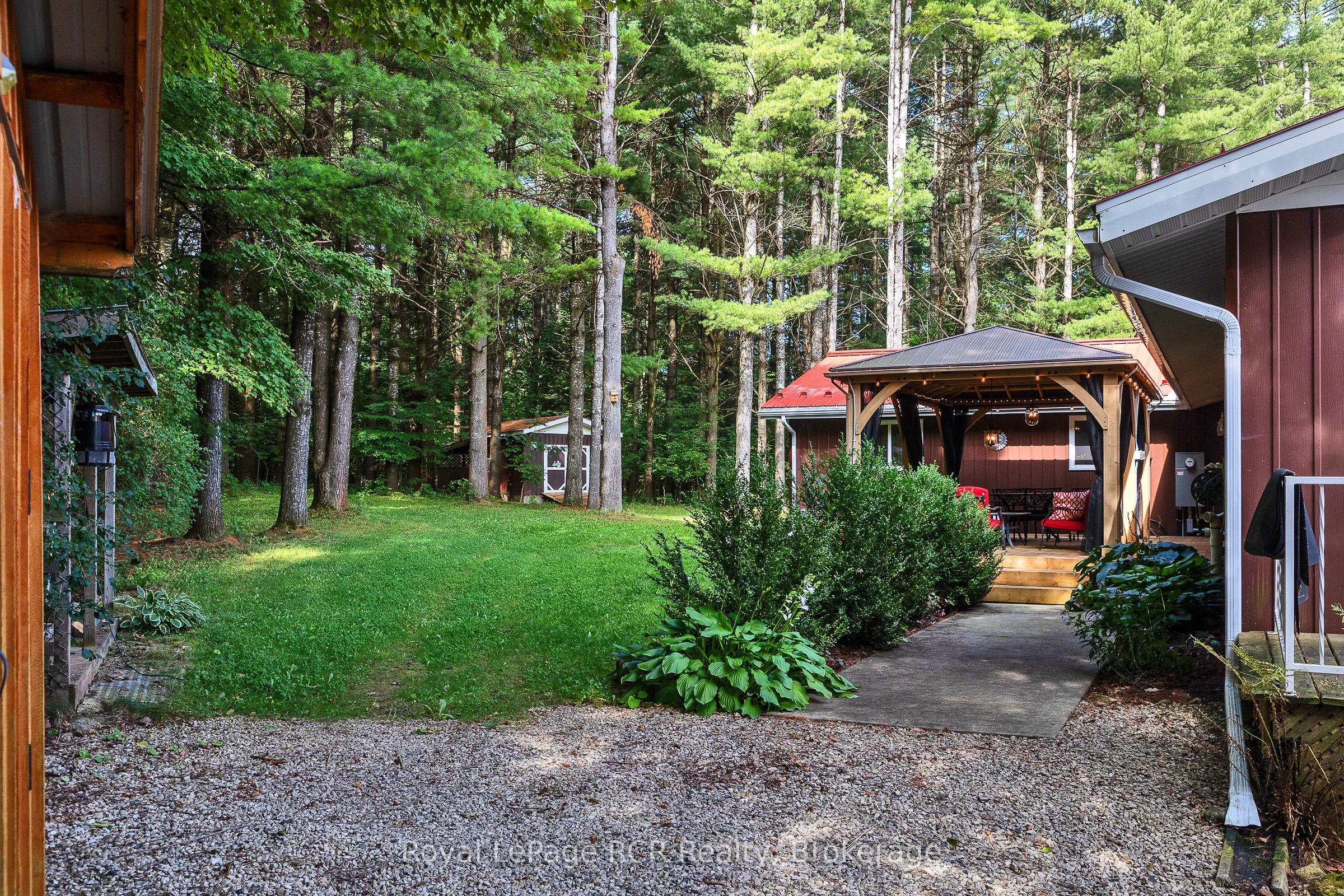 172376 Sideroad 25 Property Photo 29