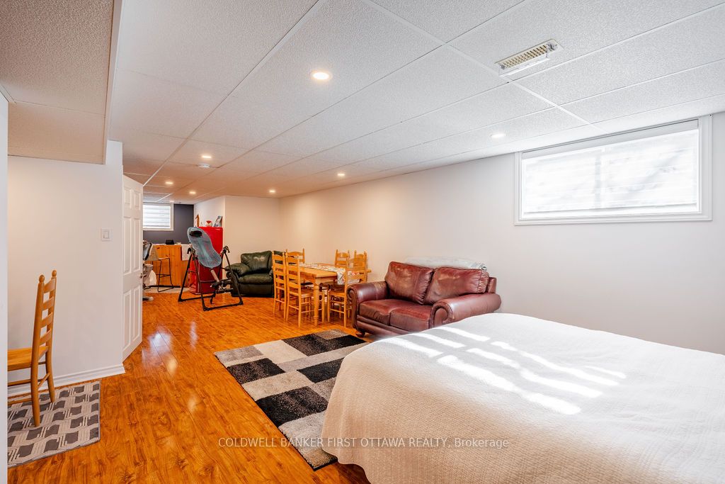 87 Wolff Crescent Property Photo 31