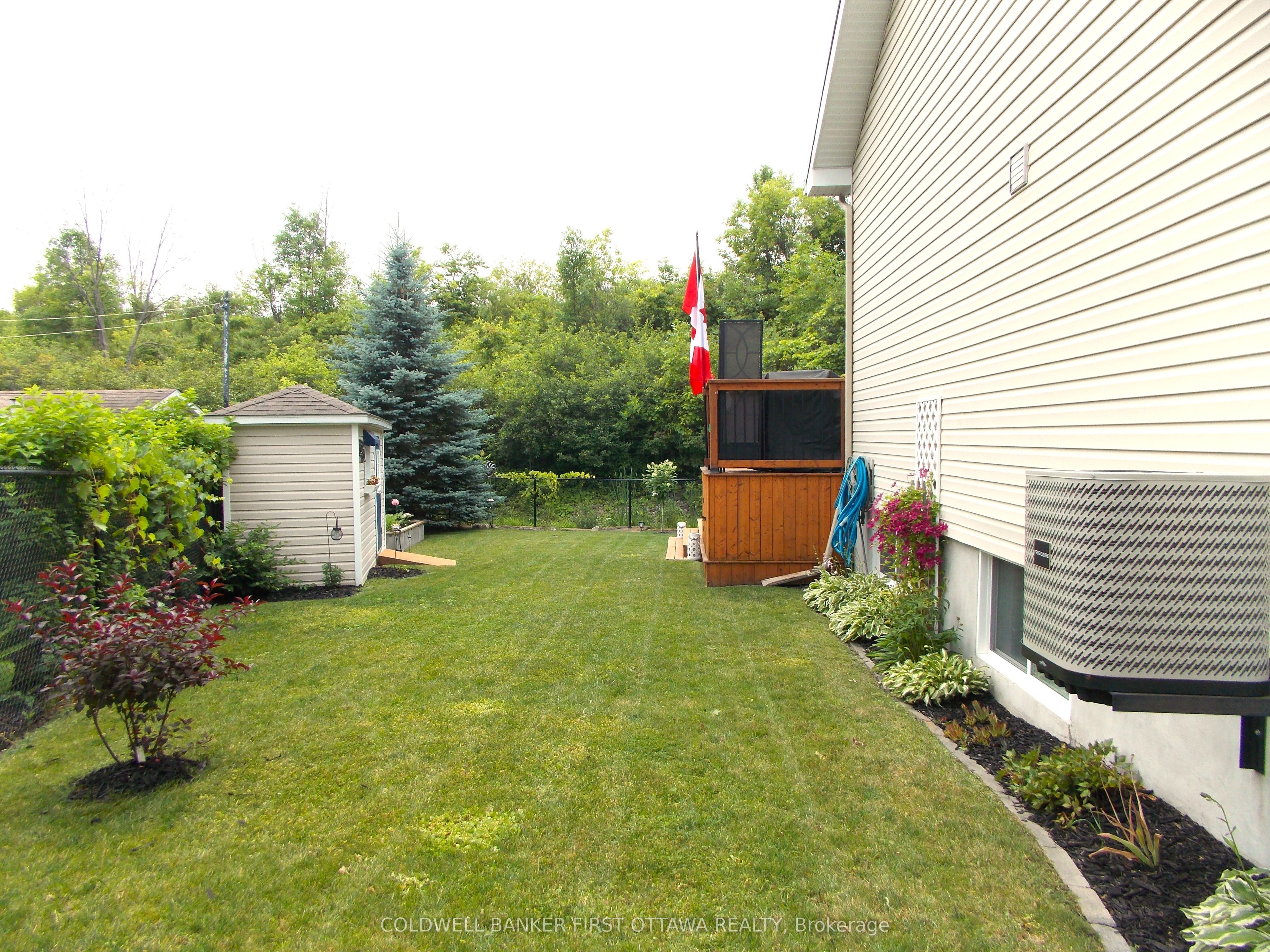 87 Wolff Crescent Property Photo 41