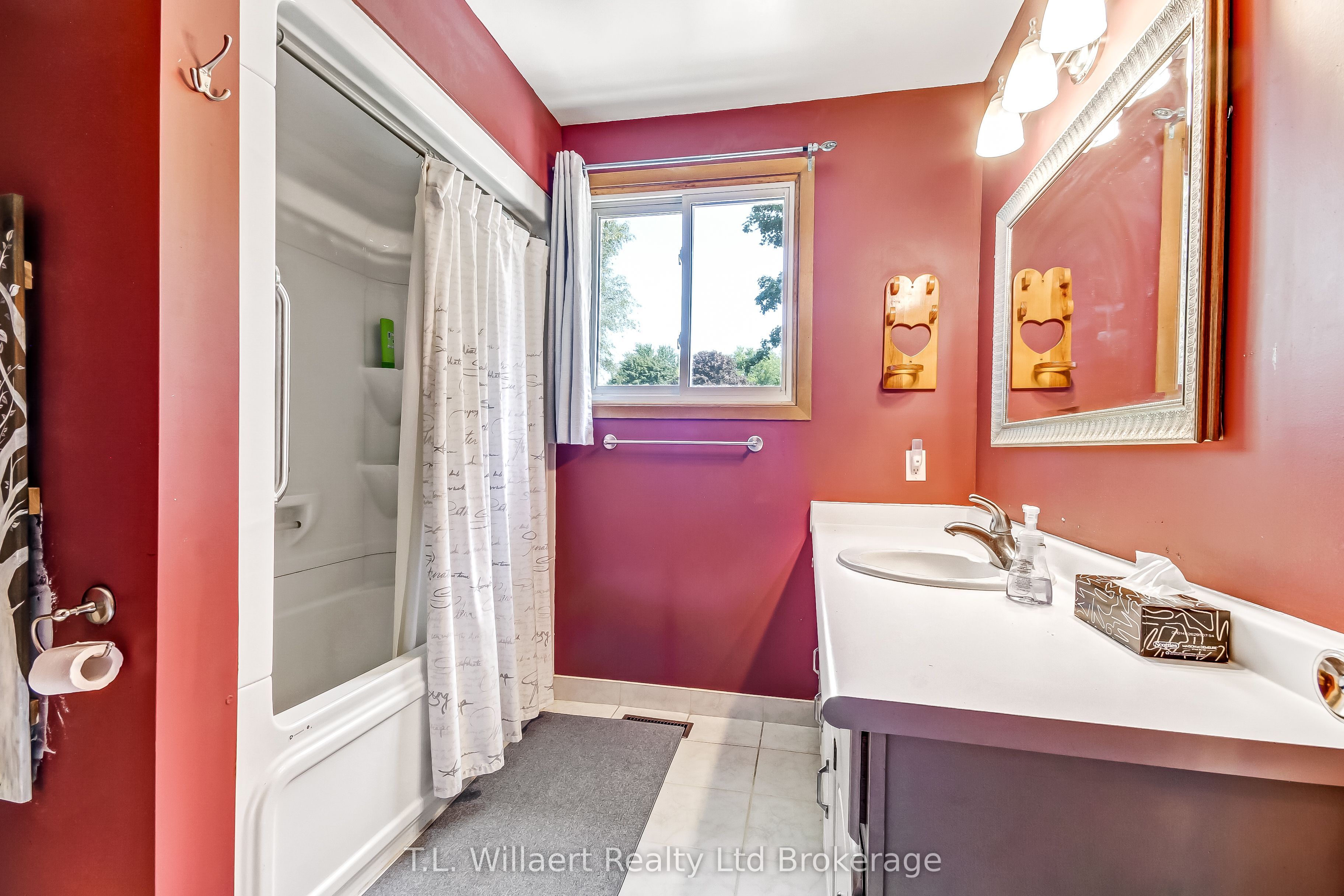 12 Alba Avenue Property Photo 10