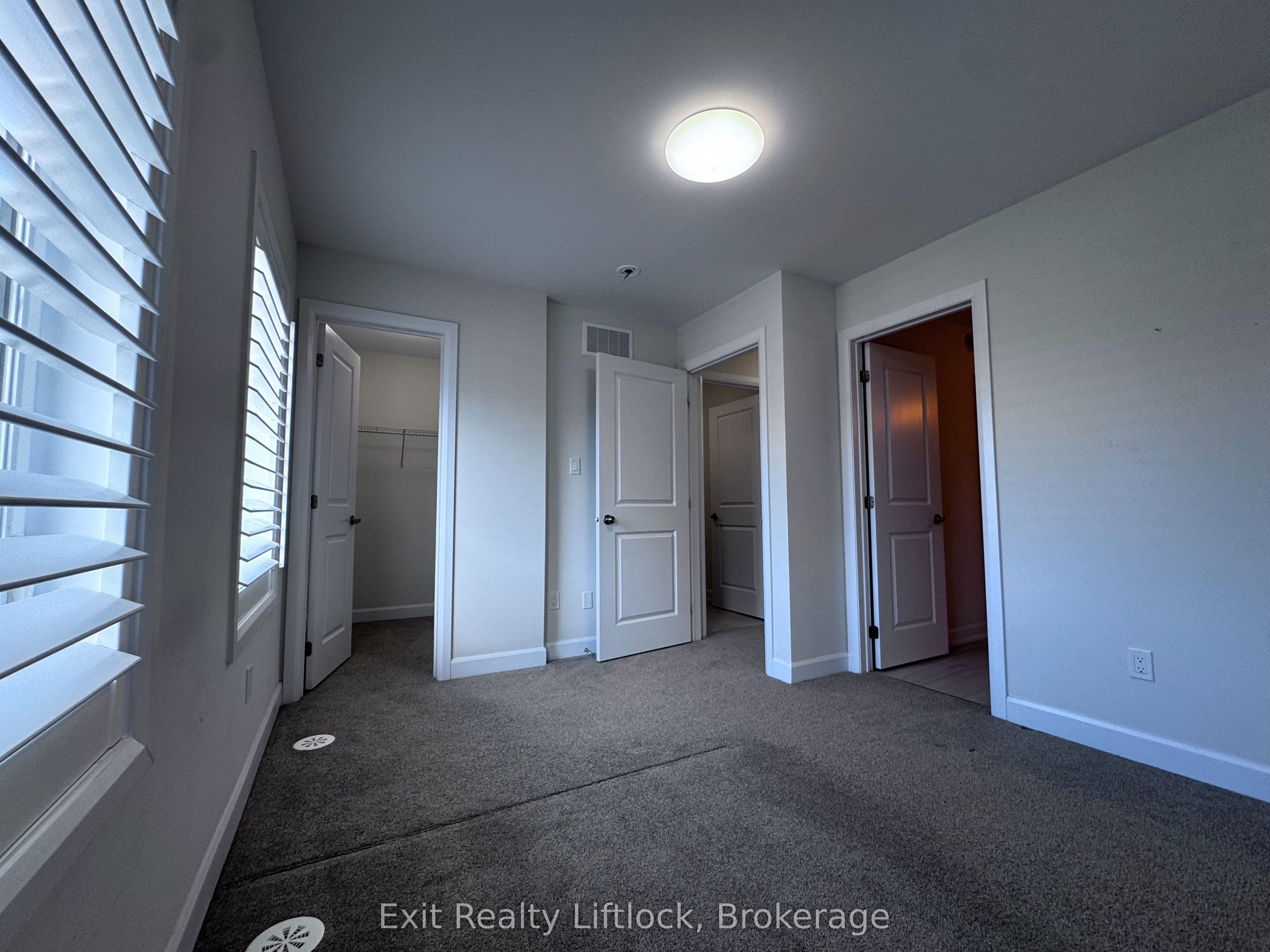 949 Bamford Terrace Property Photo 19