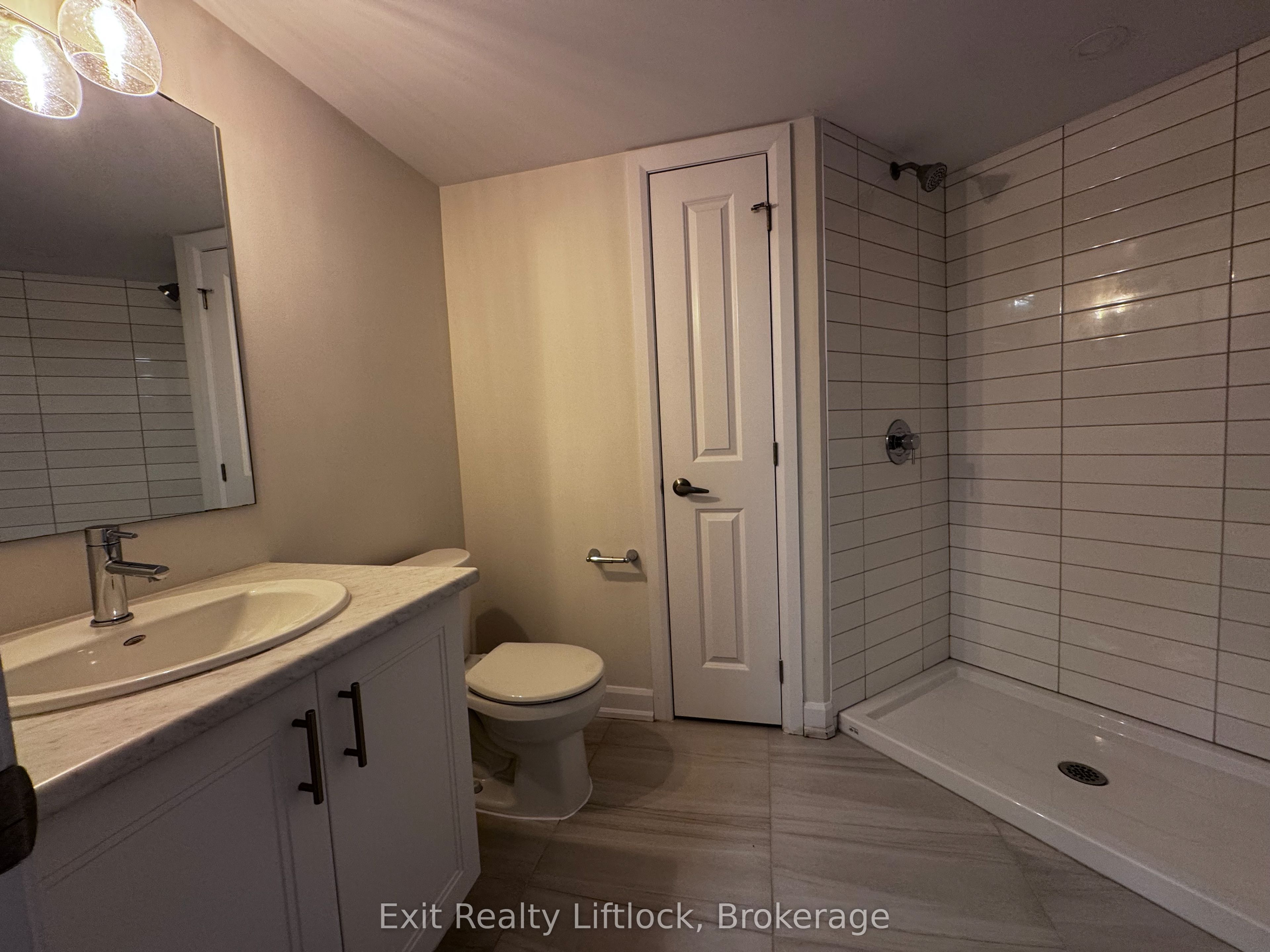 949 Bamford Terrace Property Photo 25