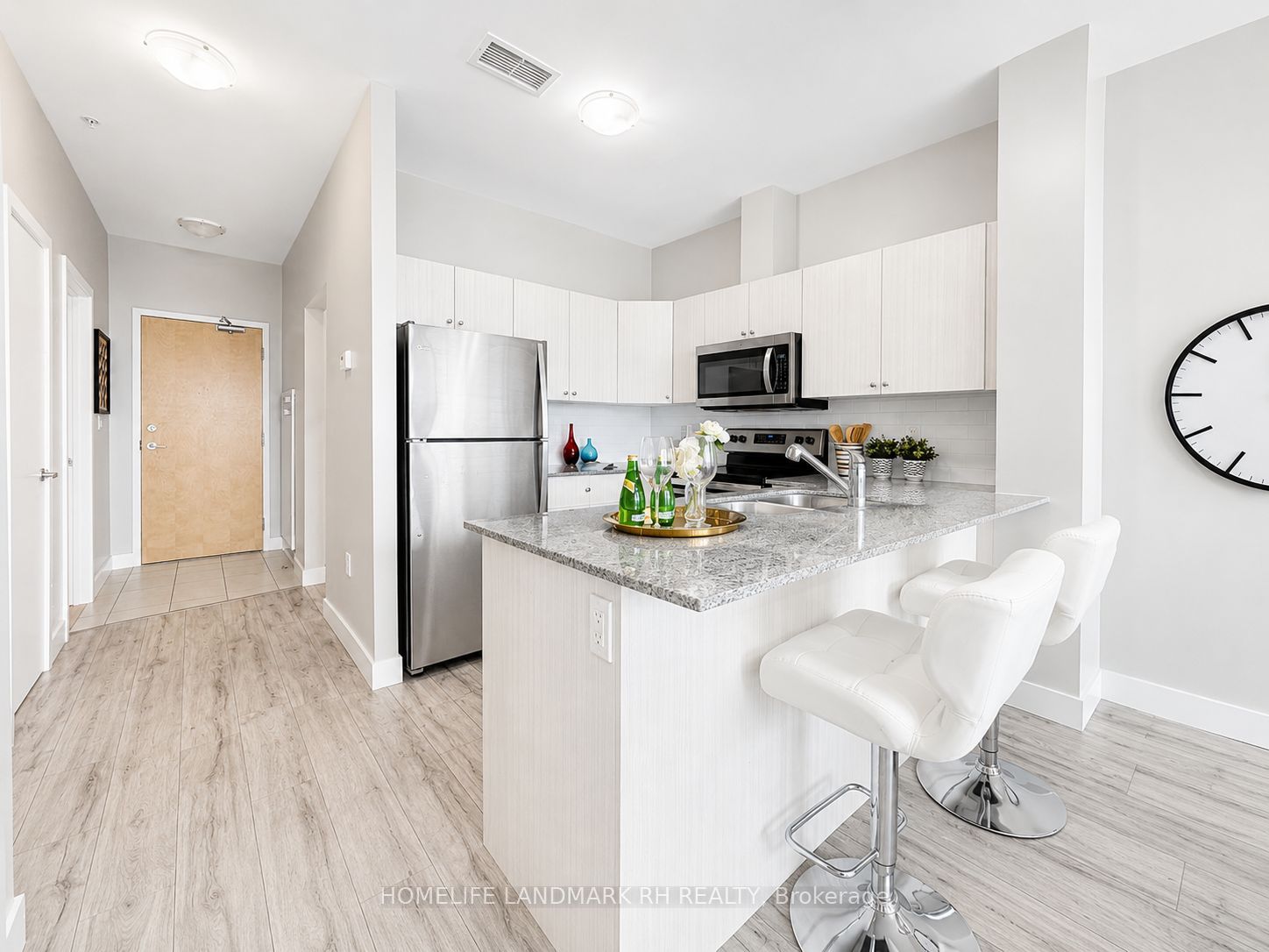 100 Garment Street 1210 Property Photo 6