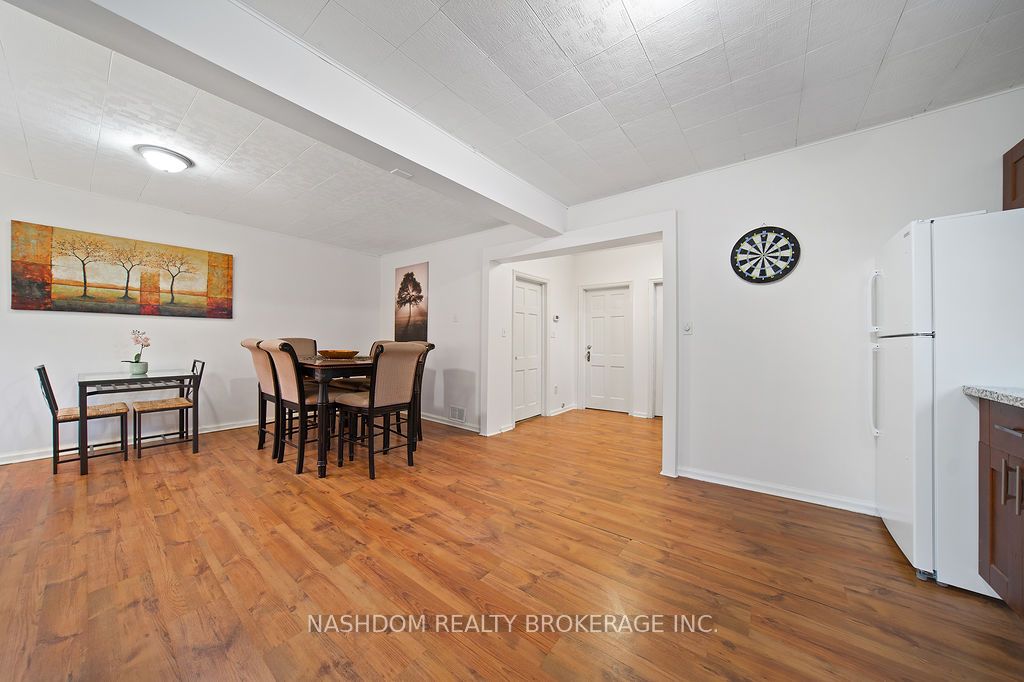 82 Whitney Avenue Property Photo 6