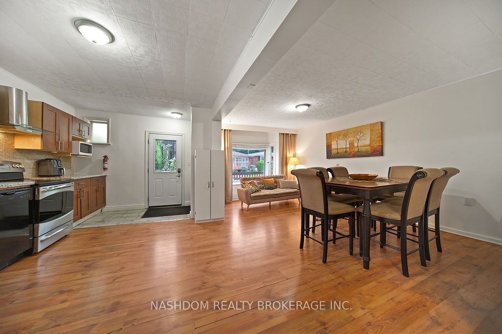 82 Whitney Avenue Property Photo 10