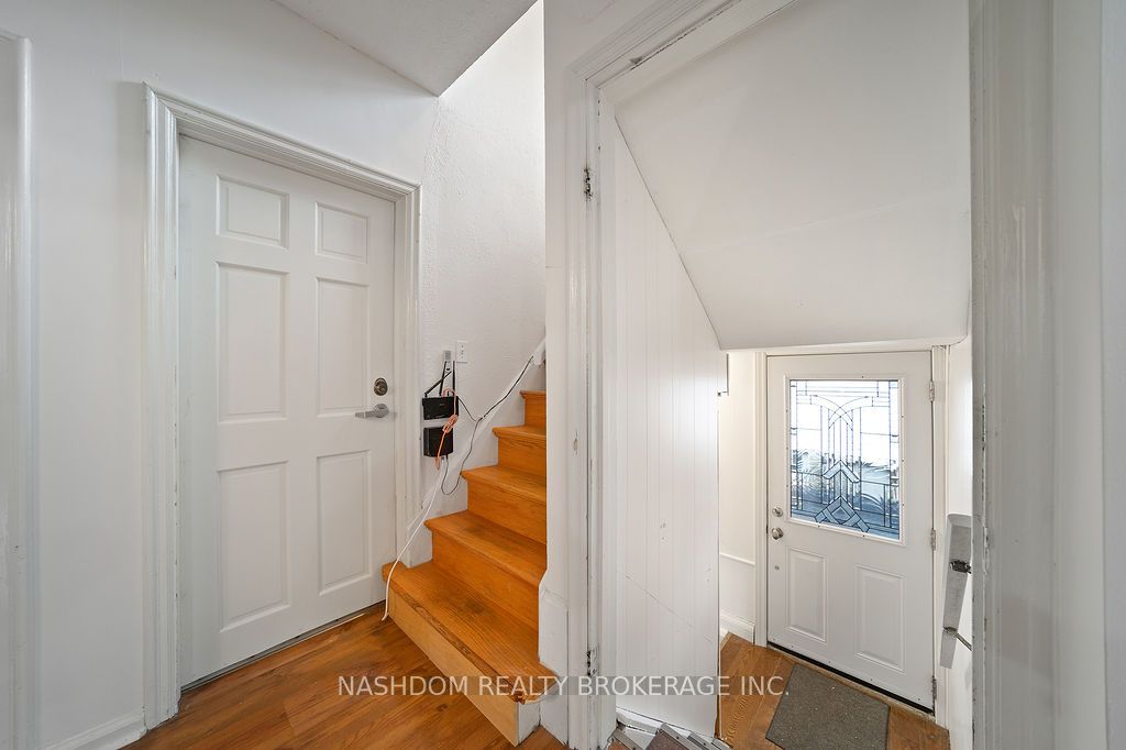82 Whitney Avenue Property Photo 15