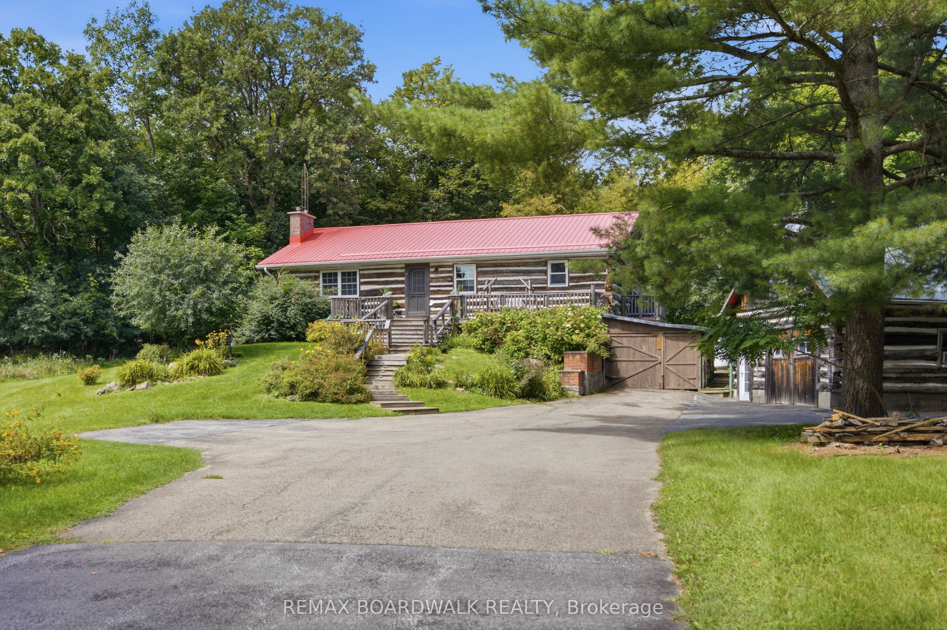 394 Kenyon Road Property Photo 1