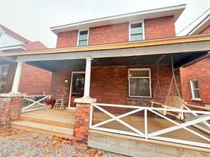120 Second Avenue W Property Photo 2