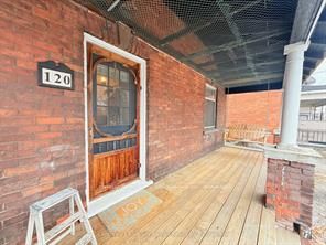 120 Second Avenue W Property Photo 3