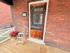 120 Second Avenue W Property Photo 4