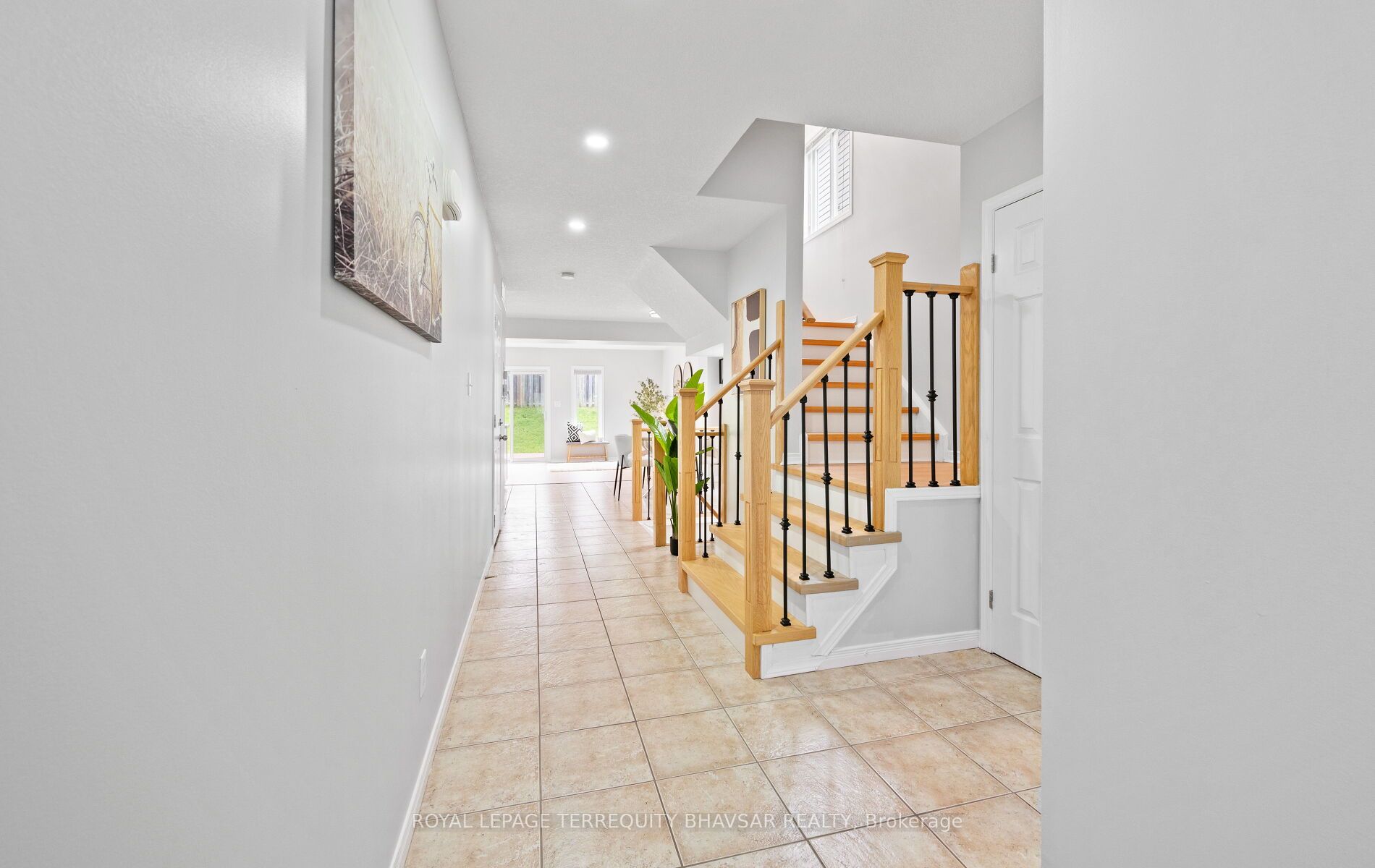 111 Parkvale Drive Property Photo 8
